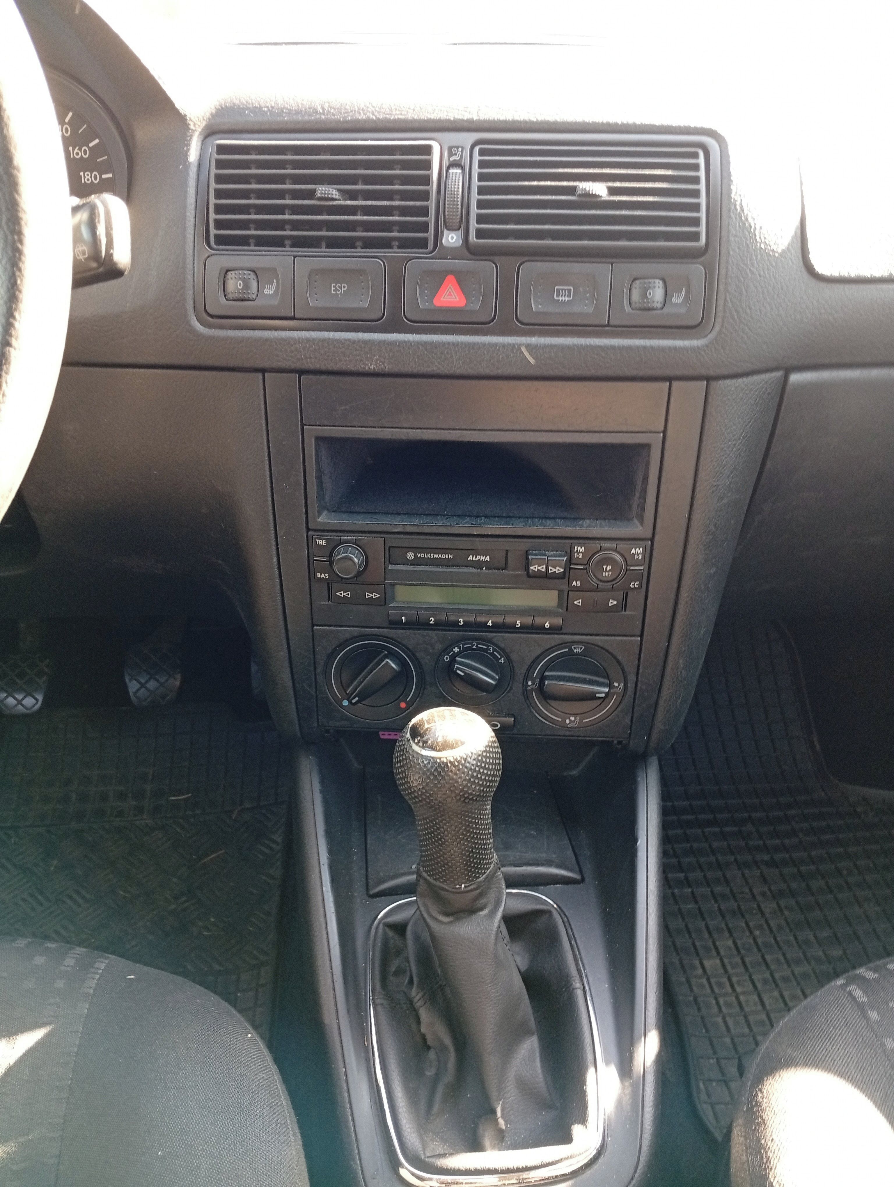 Volkswagen Golf, 1,4,mpi - fotka 2
