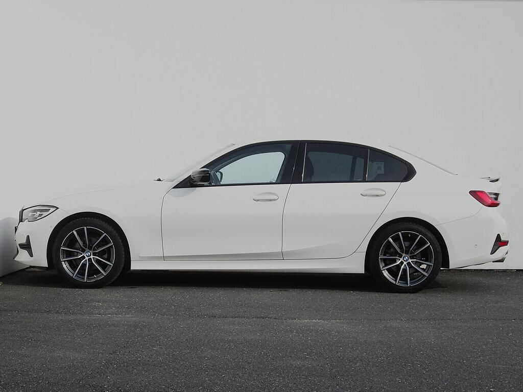 BMW Řada 3, 2.0 320i AT 135 kW - fotka 3