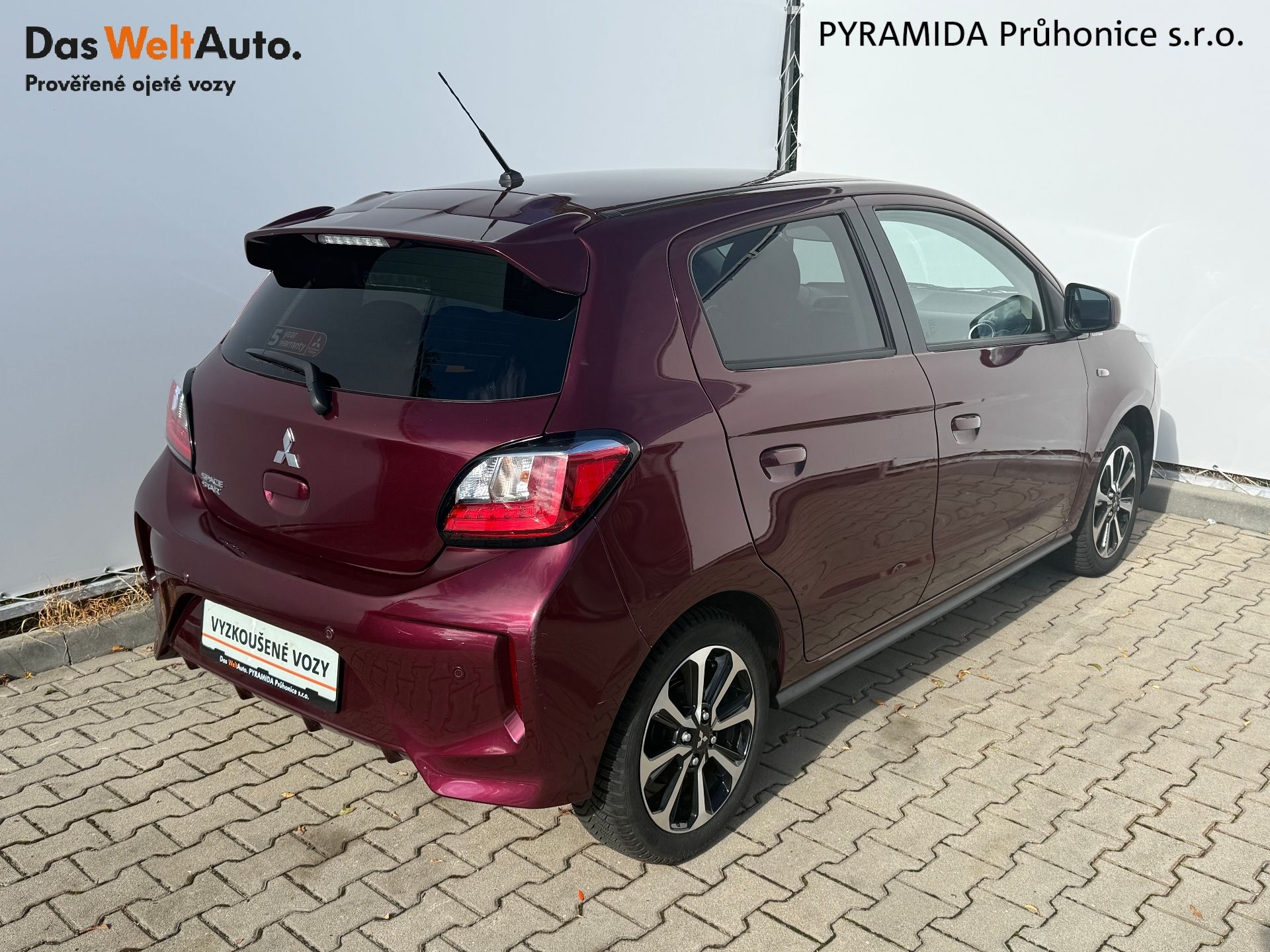 Mitsubishi Space Star, 1.2 MIVEC 52 kW Invite CVT - fotka 2