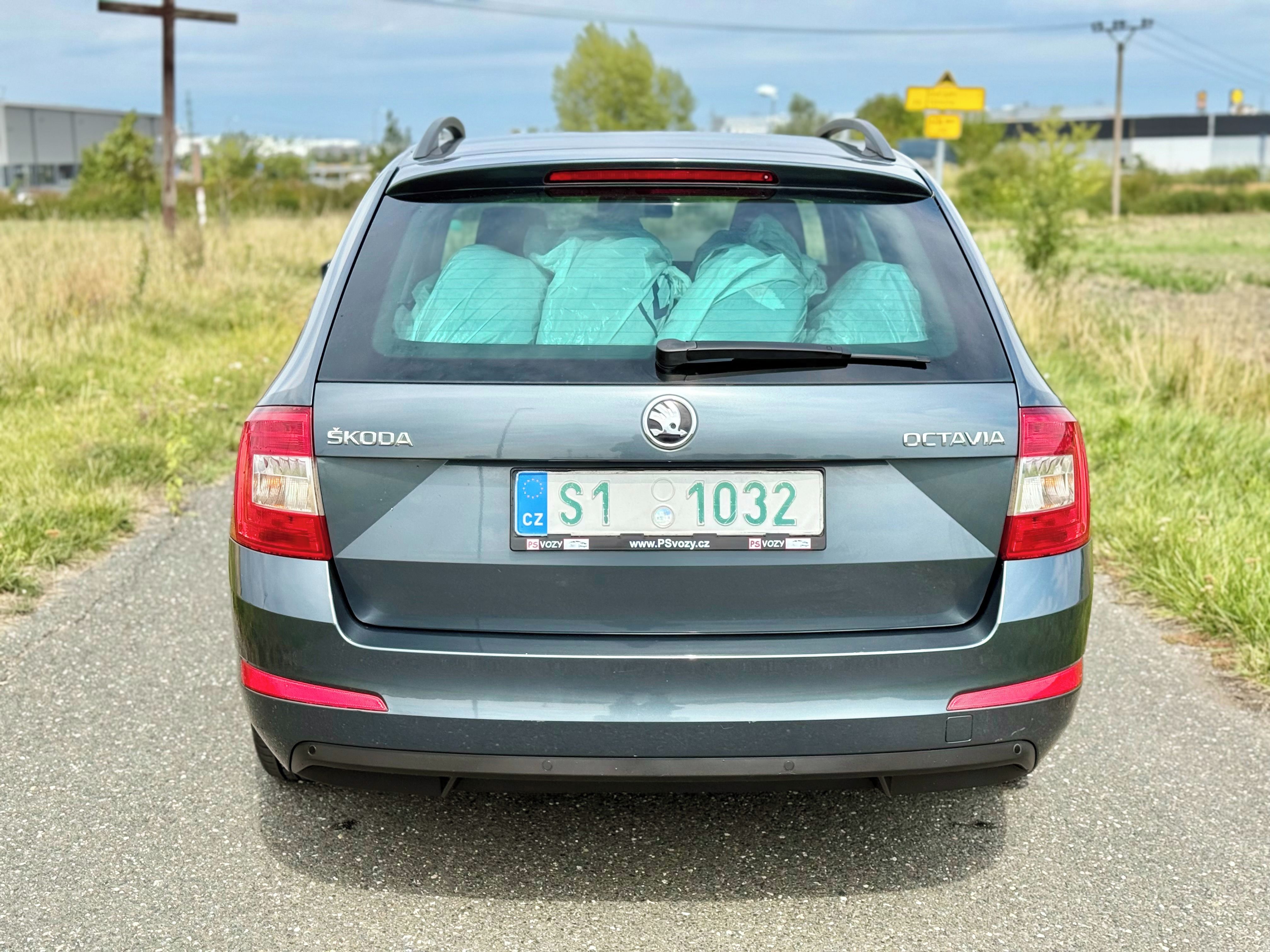 Škoda Octavia, 1.2TSI Ambition, plná historie - fotka 3