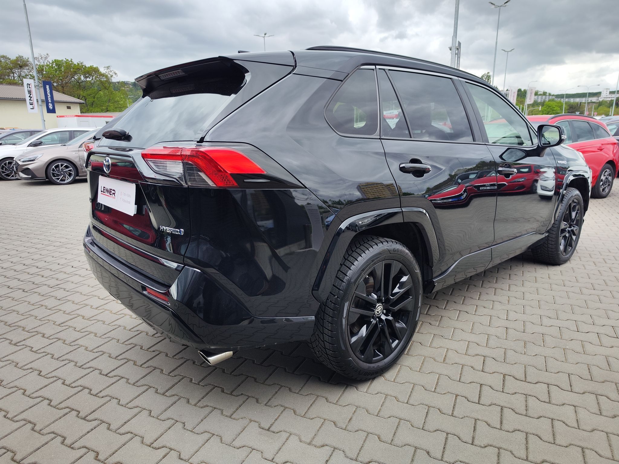 Toyota Rav4, 2.5 HEV/163kW Black Edition AT - fotka 5