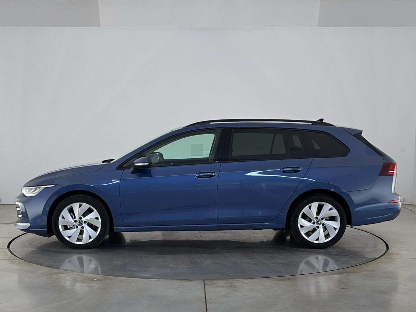 Volkswagen Golf, 1.5 eTSi / 85 kW People DSG - fotka 3