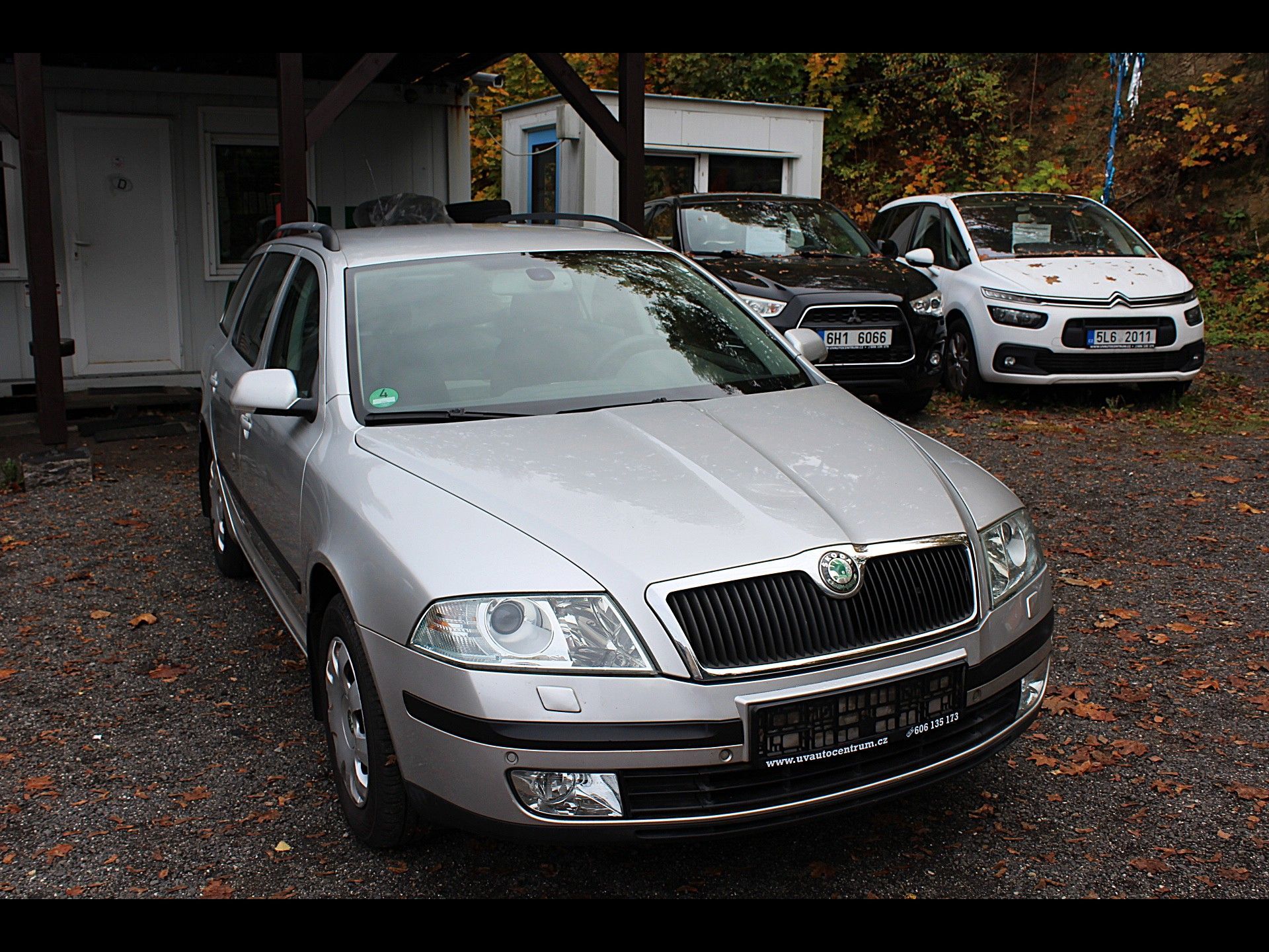 Škoda Octavia, Kombi II. 1.6 MPi - fotka 3