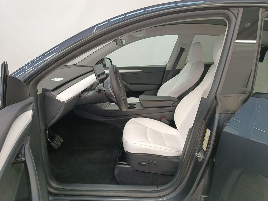 Tesla Model Y, AWD Long Range    PŘIPRAVUJEME - fotka 6