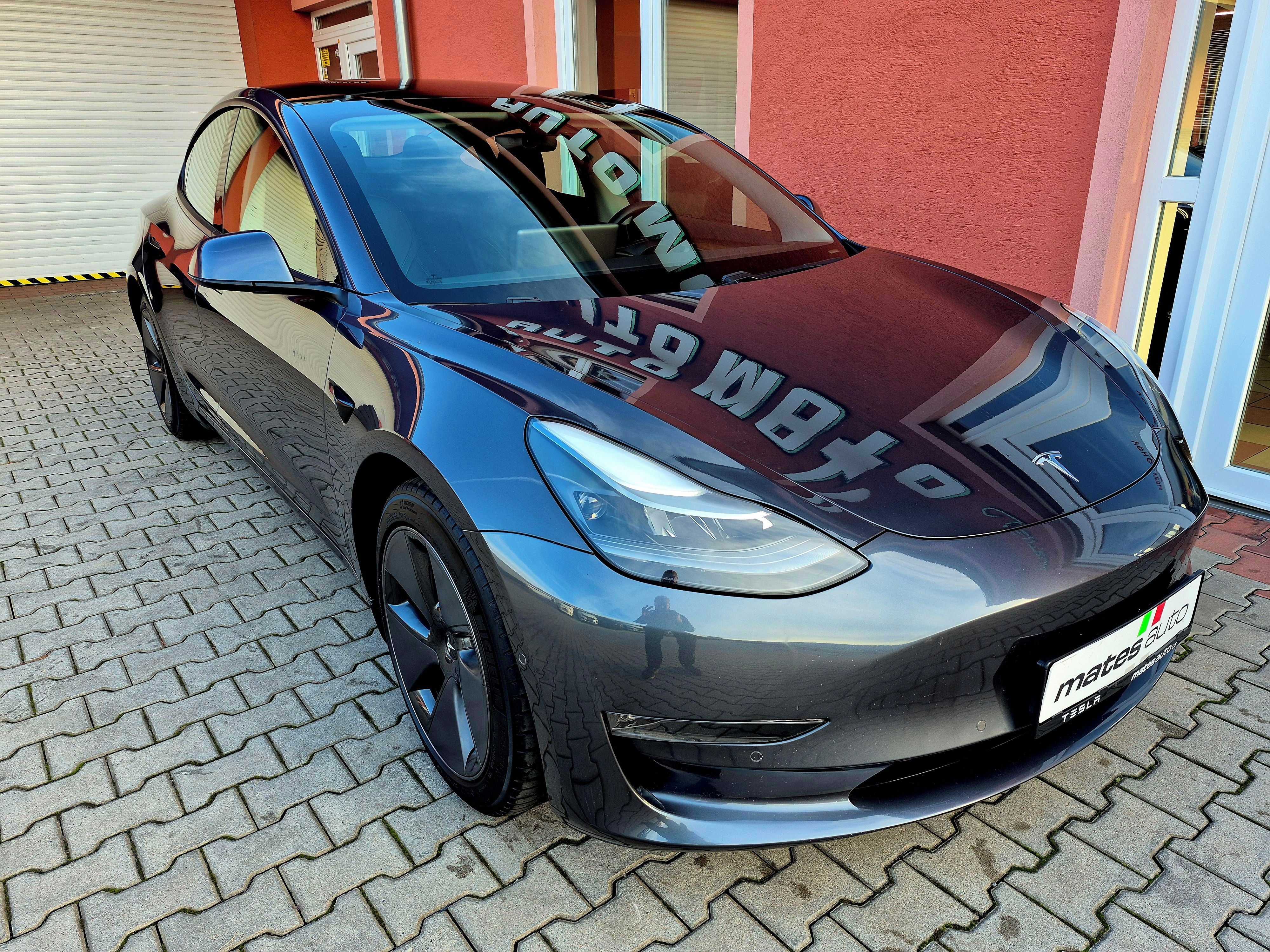 Tesla Model 3, Long Range Dual Motor 366 kW - fotka 6