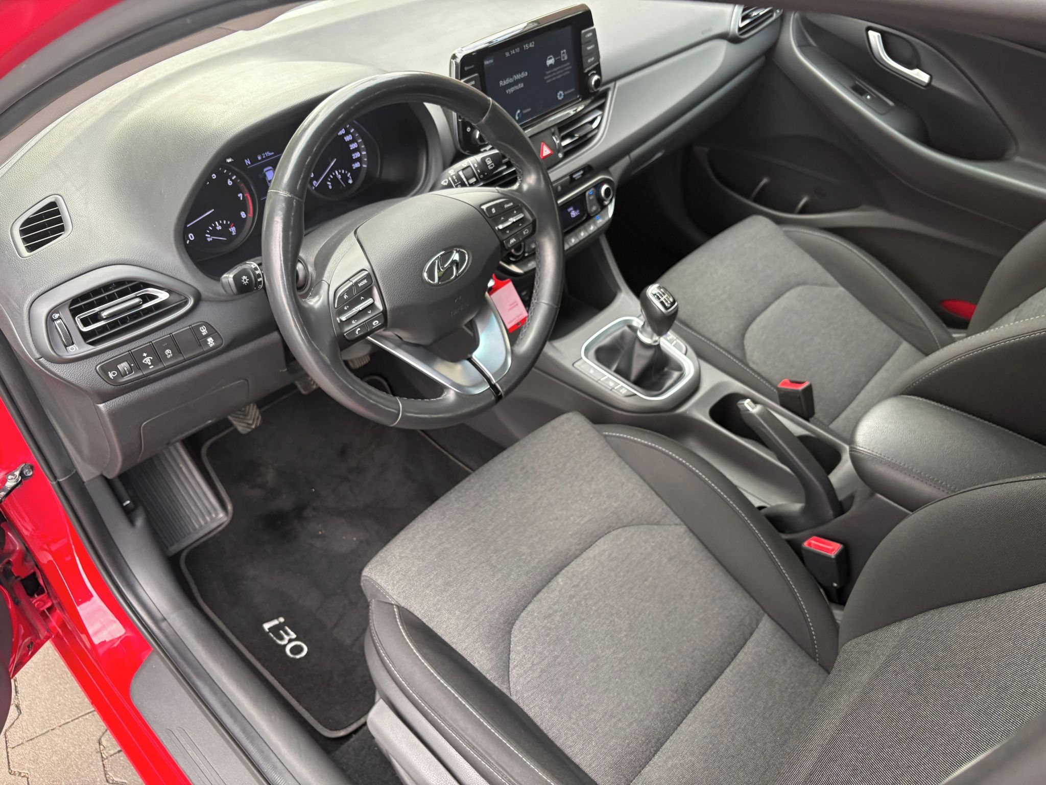 Hyundai i30, Smart 1.5 T-GDi 117kW - fotka 6