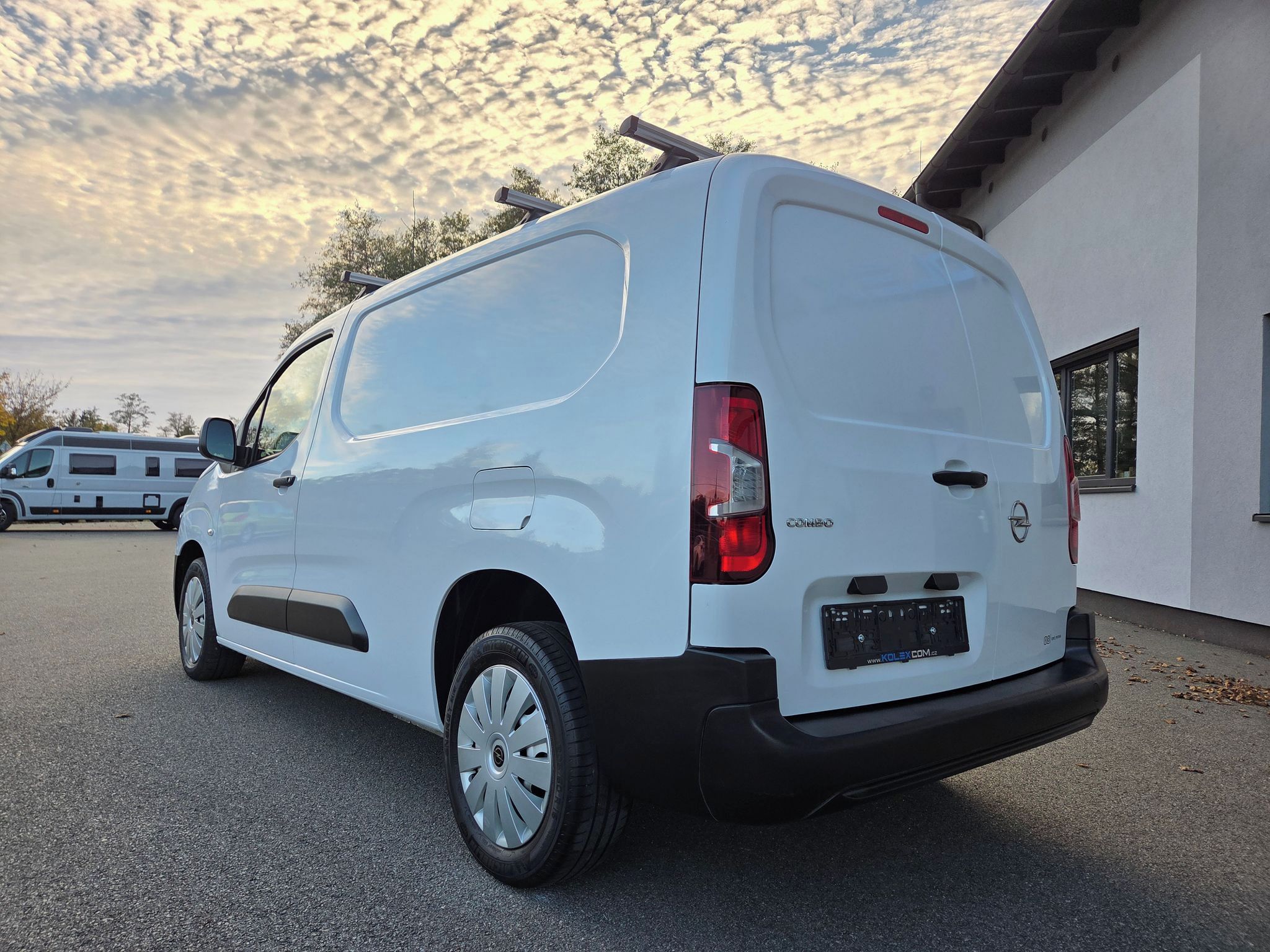 Opel Combo, Van L2H1 1.5 CDTI MAXI, 96 kW - fotka 3