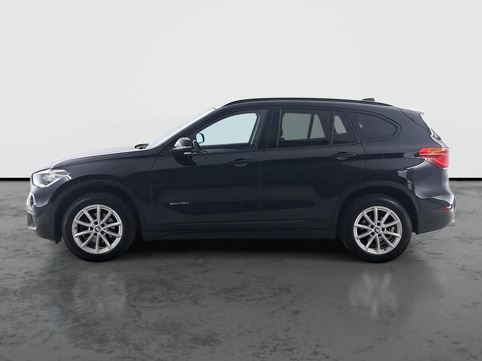 BMW X1, sDrive16d, Serv.kniha, Navi - fotka 3