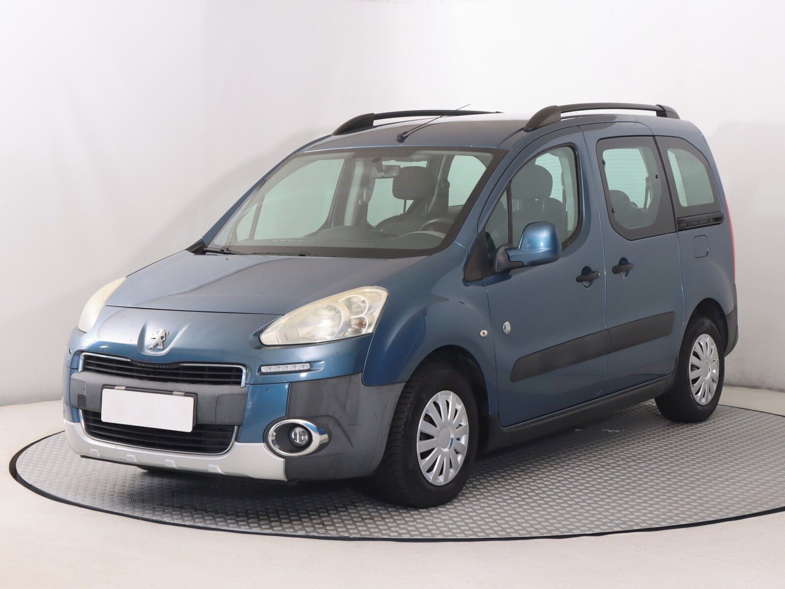 Peugeot Partner, 1.6 HDi, Outdoor, 5Míst, ČR - fotka 2
