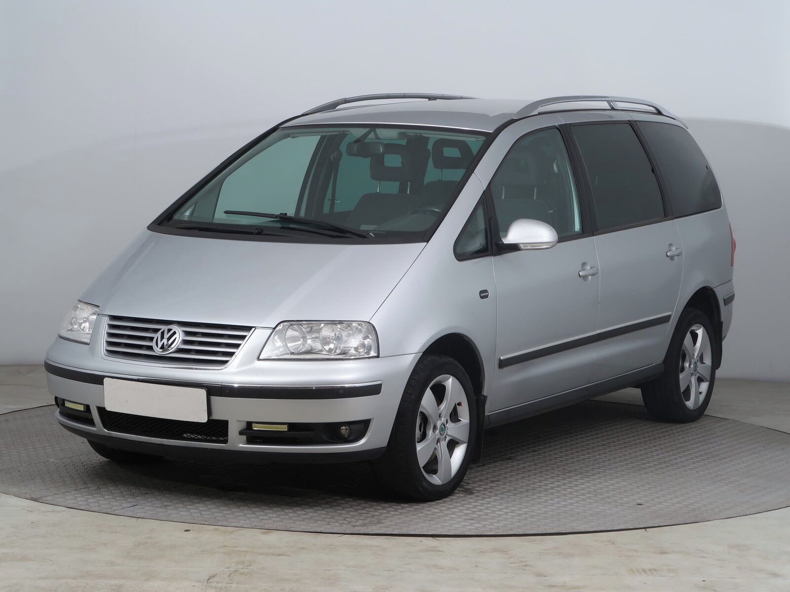 Volkswagen Sharan, 2.0 TDI, 7 míst, Tažné - fotka 2