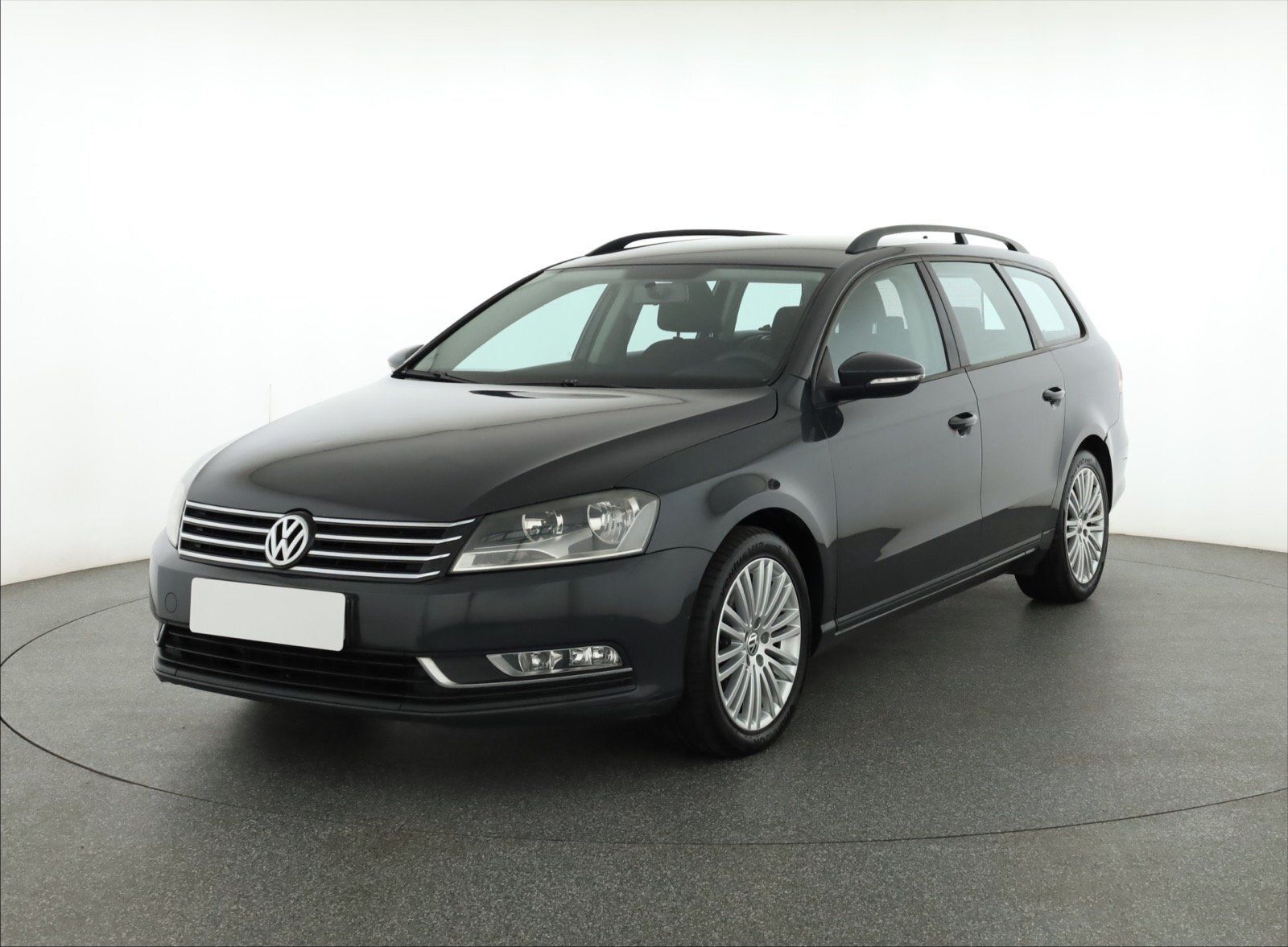 Volkswagen Passat, 2.0 TDI, Comfortline - fotka 2