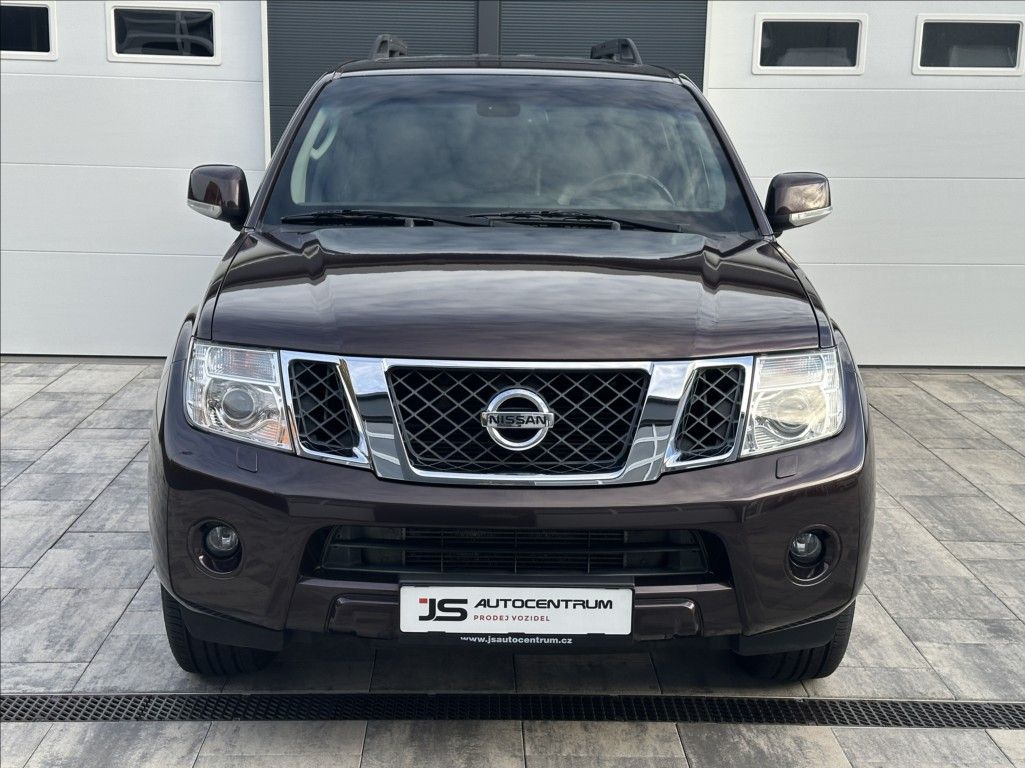 Nissan Pathfinder, 3,0DCI 231PS LE Executive 4x4 - fotka 3