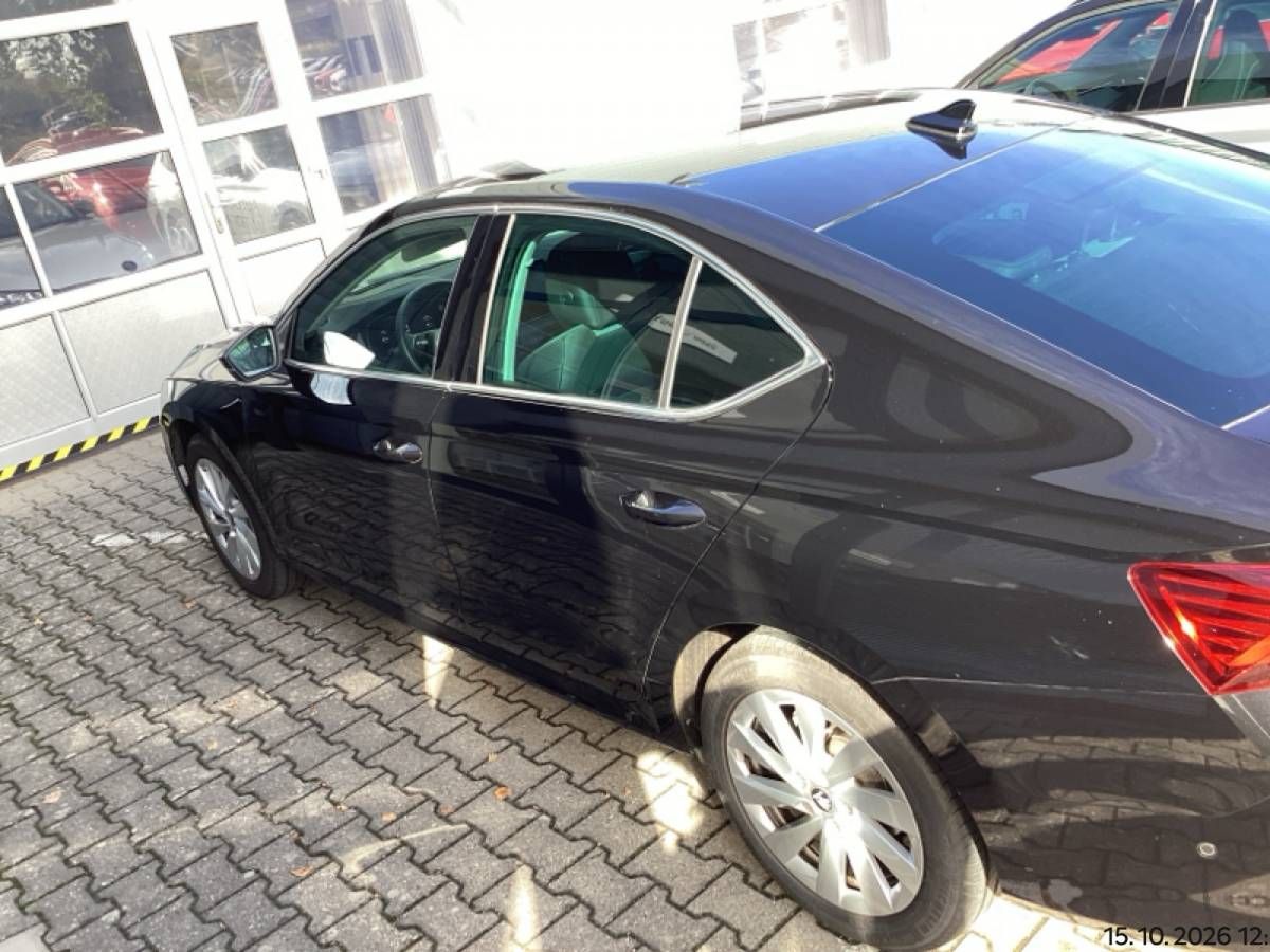 Škoda Octavia, Top Selection 1,5 TSI m-HEV 11 - fotka 5