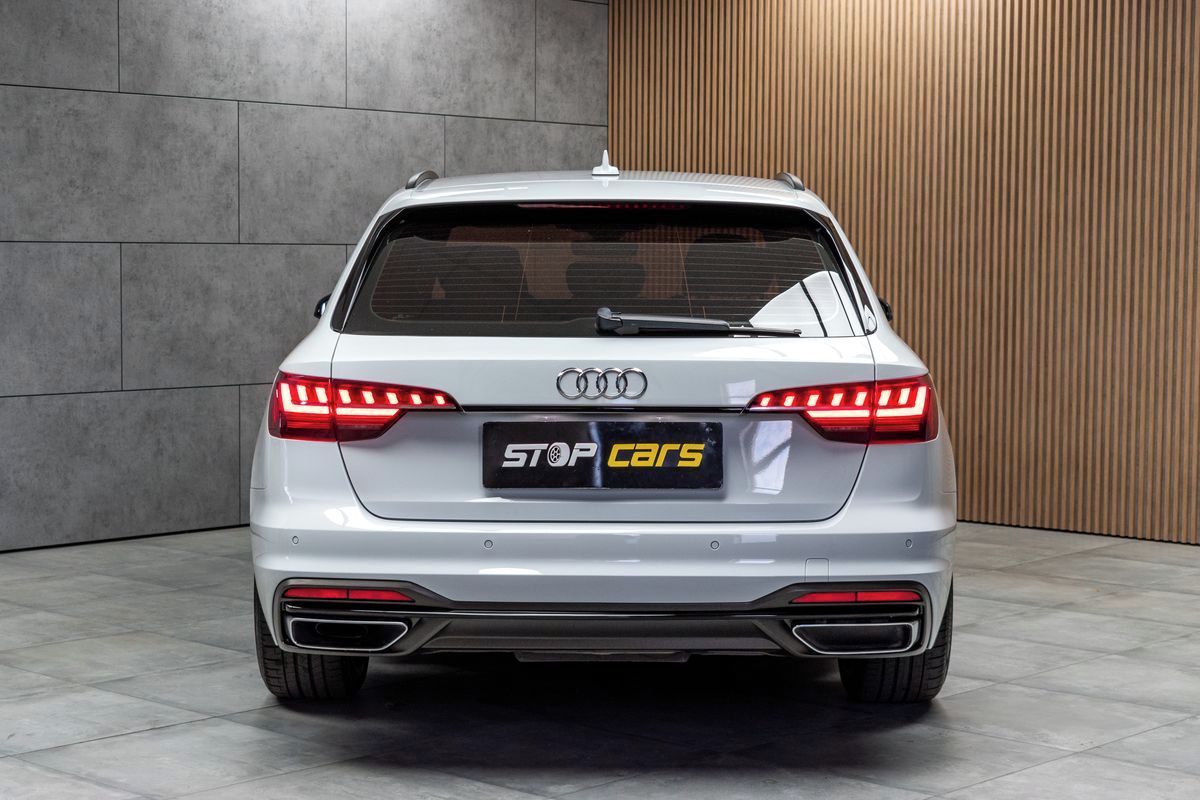 Audi A4, 2.0 TDI S-LINE*ACC*TAŽNÉ*DPH* - fotka 5
