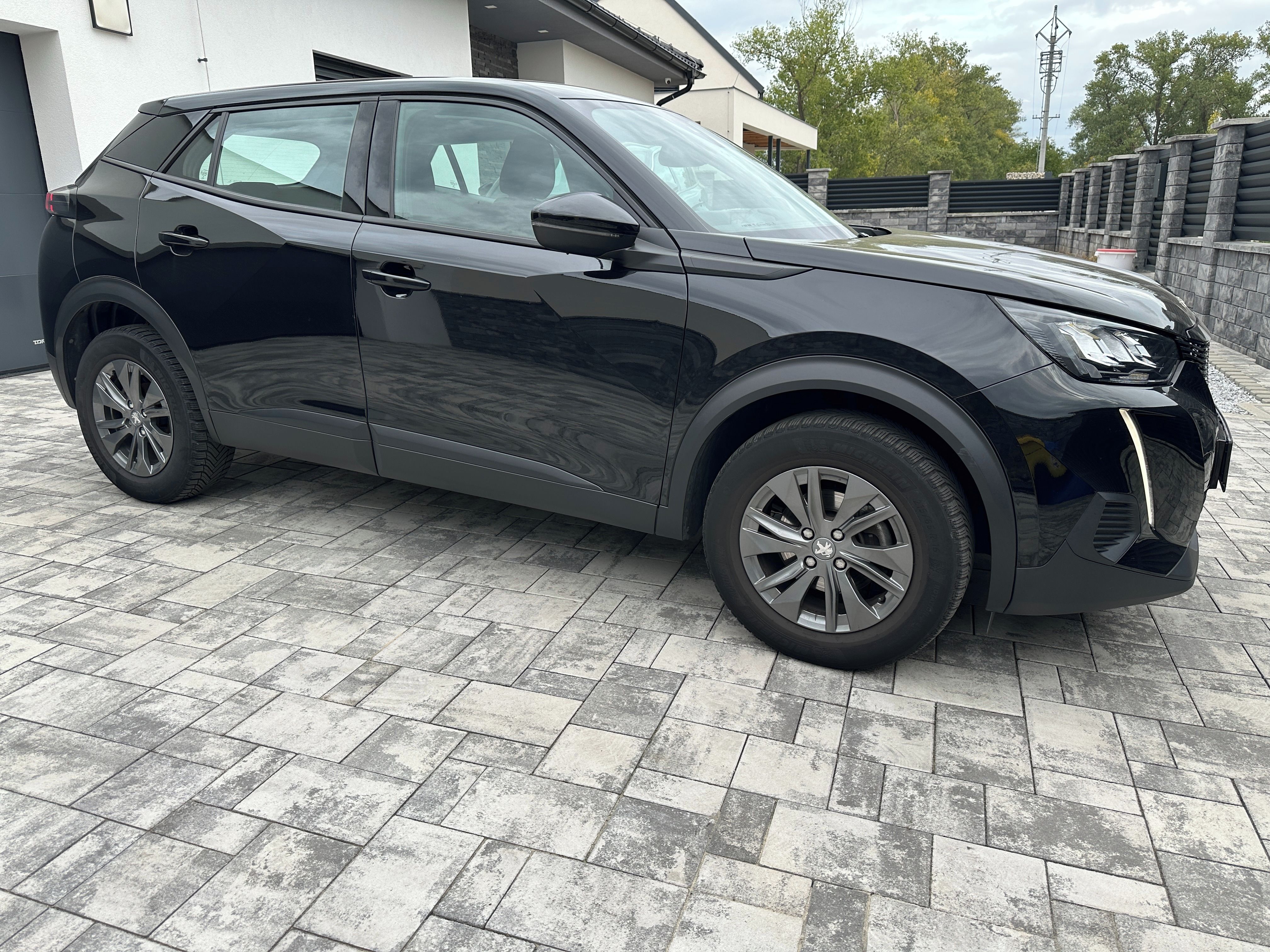 Peugeot 2008 - fotka 4