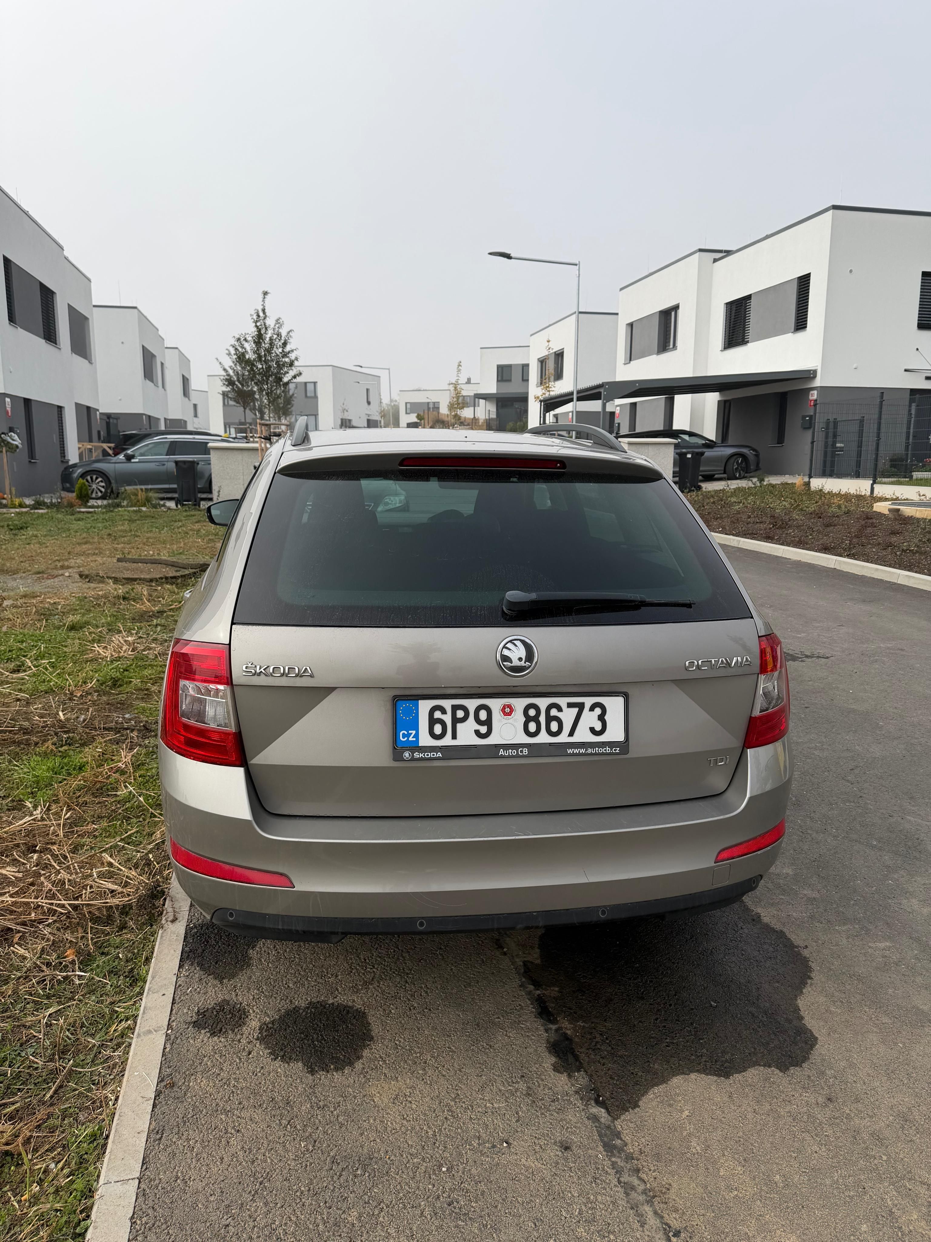 Škoda Octavia - fotka 4