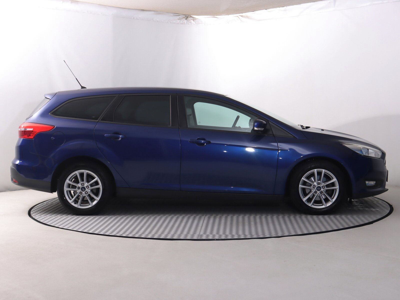 Ford Focus, 1.0 EcoBoost, Serv.kniha - fotka 6