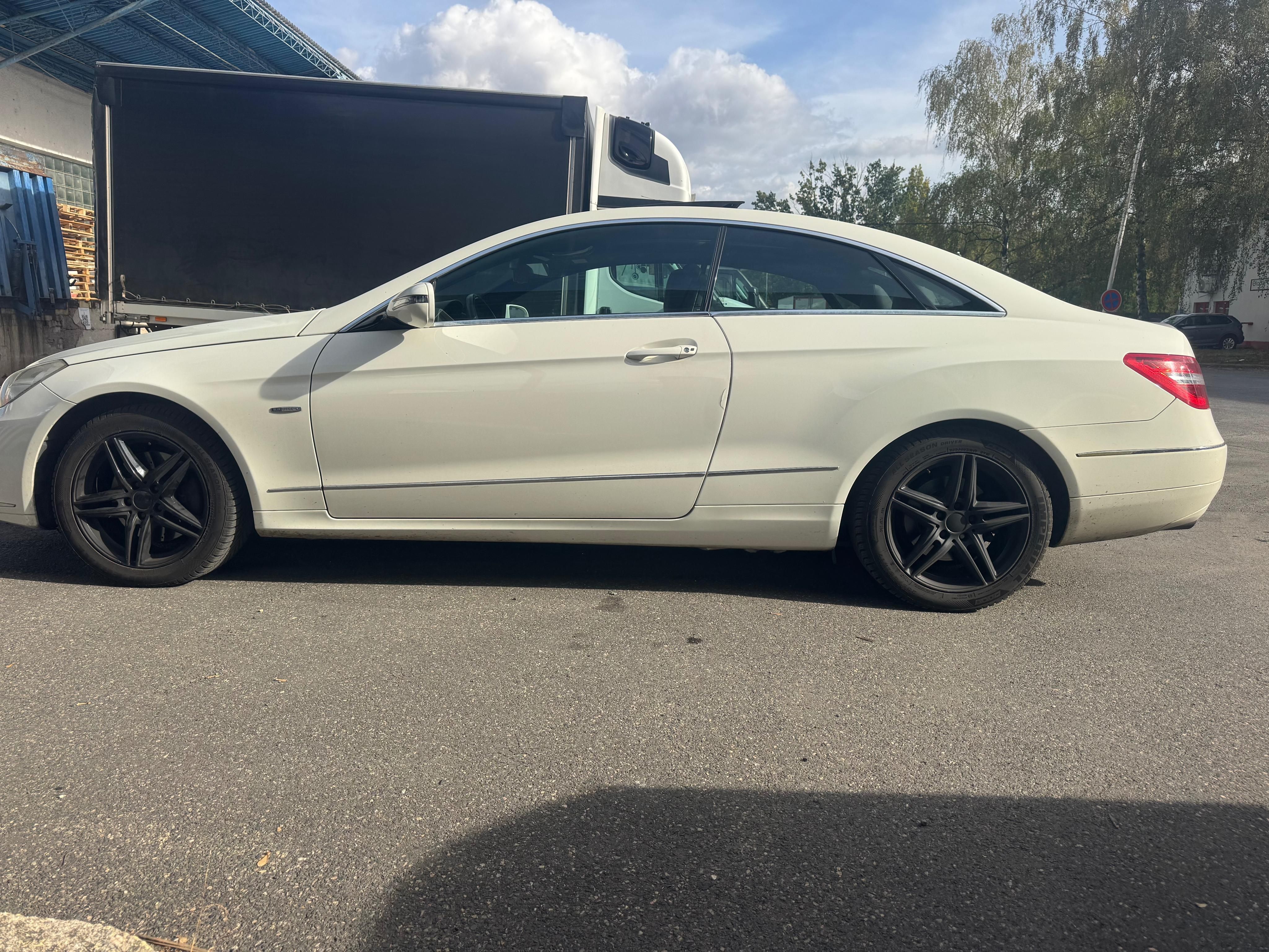Mercedes-Benz Třídy E - fotka 3