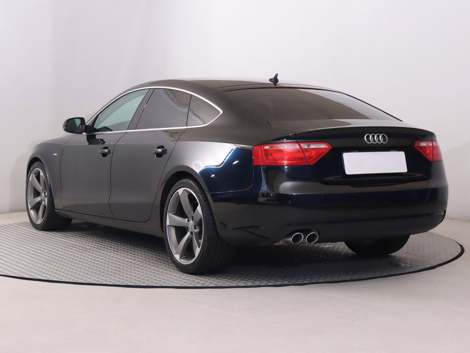 Audi A5, 2.0 TDI, Automat - fotka 4