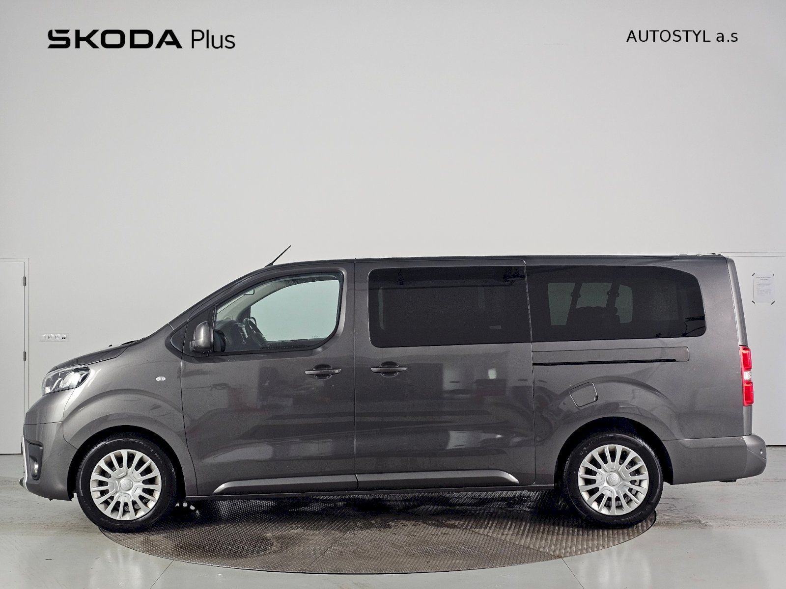 Toyota Proace, 2.0D 180k 8AT Shuttle 8S Busin - fotka 3
