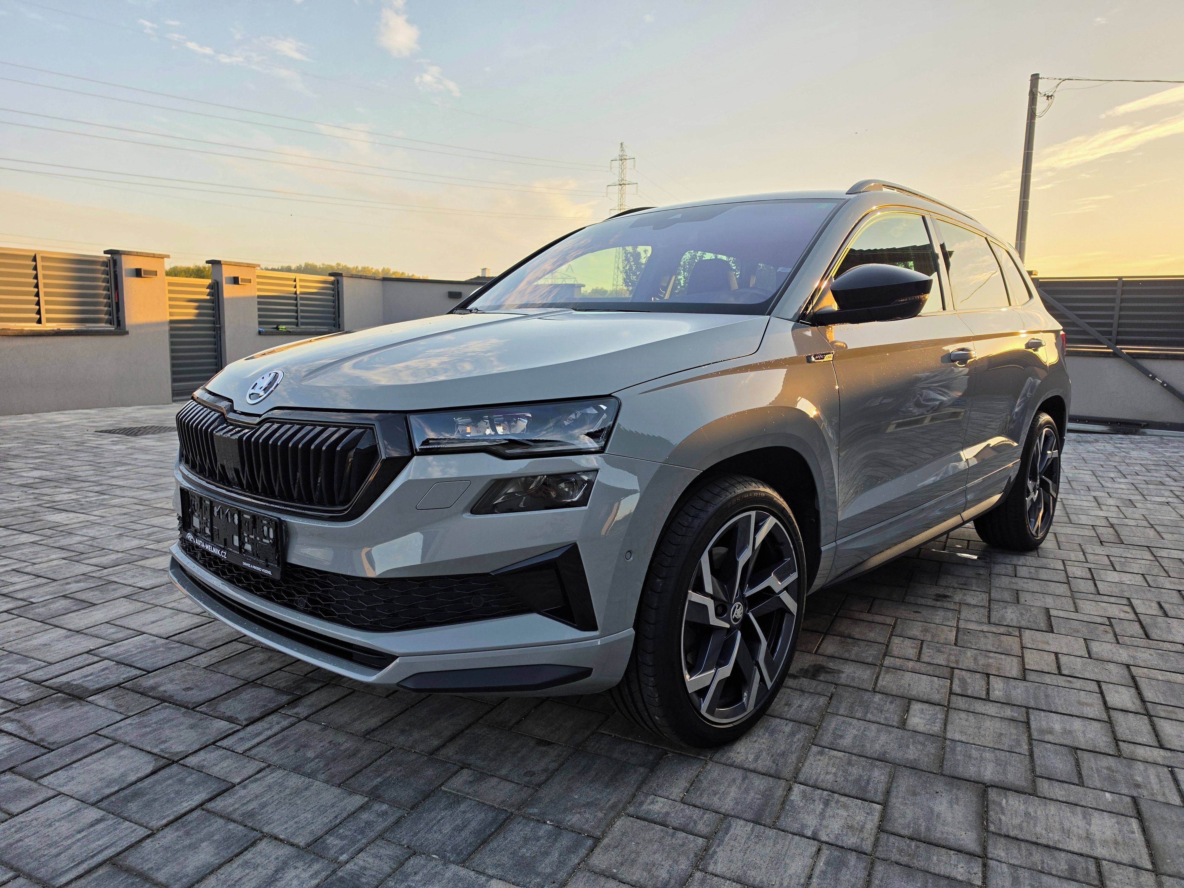 Škoda Karoq, 2.0 TSi 140kw SPORTLINE ZÁRUKA - fotka 3