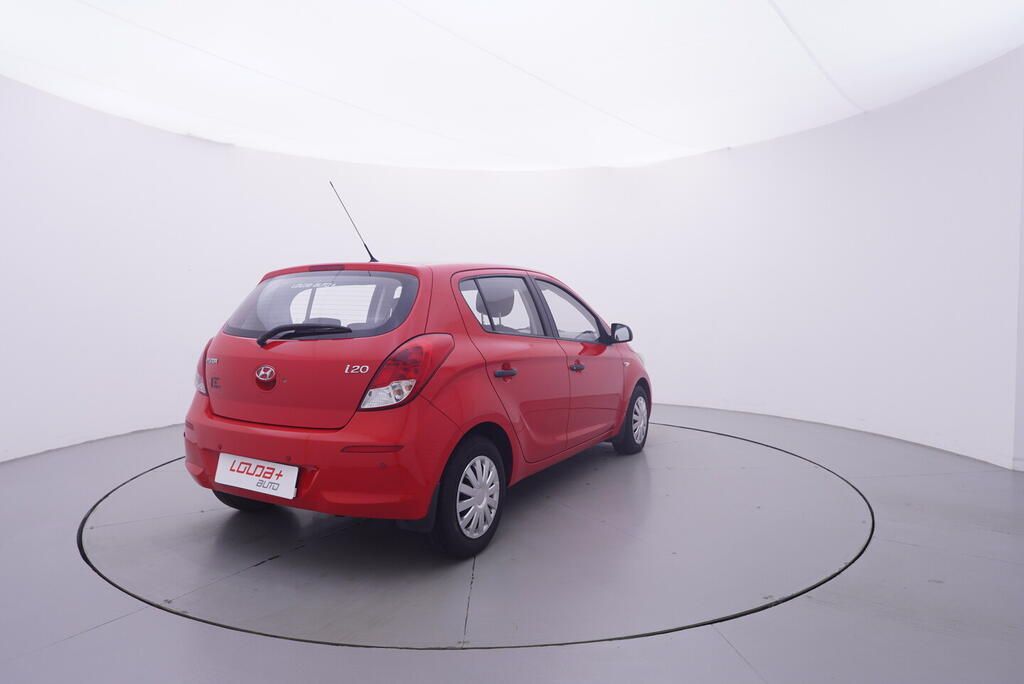 Hyundai i20, 1.2 DOHC 62 kW - fotka 5