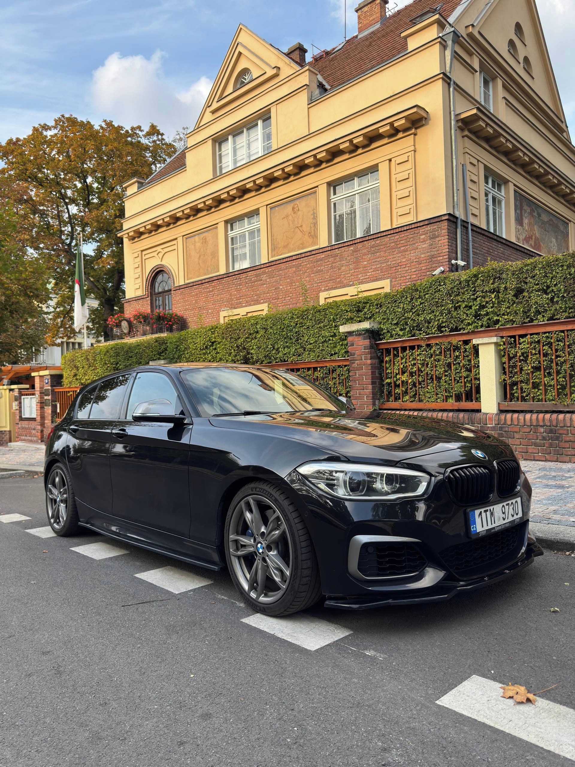 BMW Řada 1, M140i xDrive, LED, hifi, AT