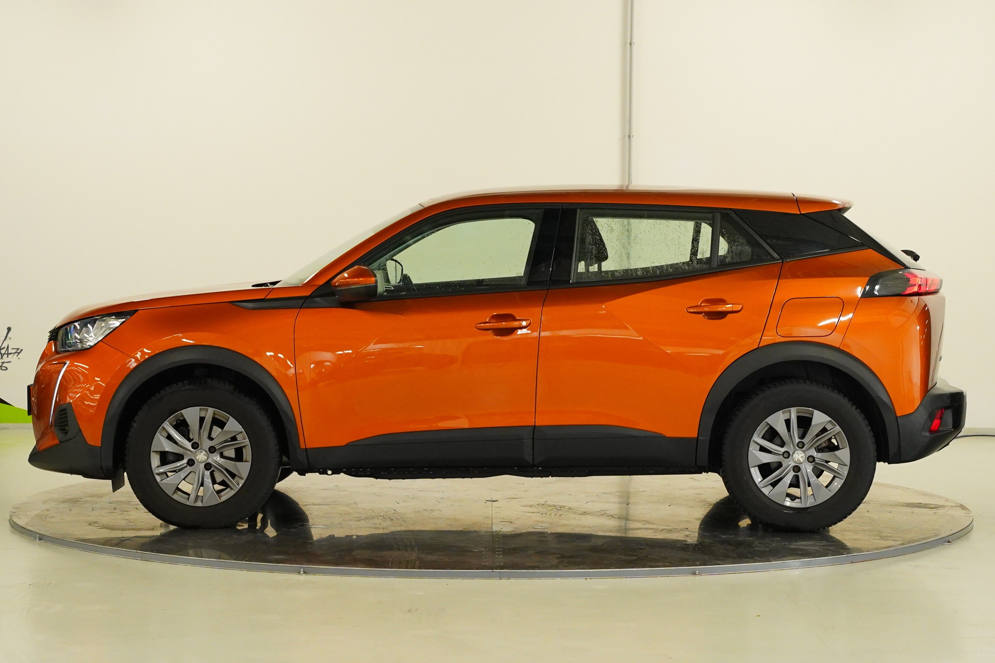Peugeot 2008, 1.2 Pure Tech 74kW Active - fotka 3