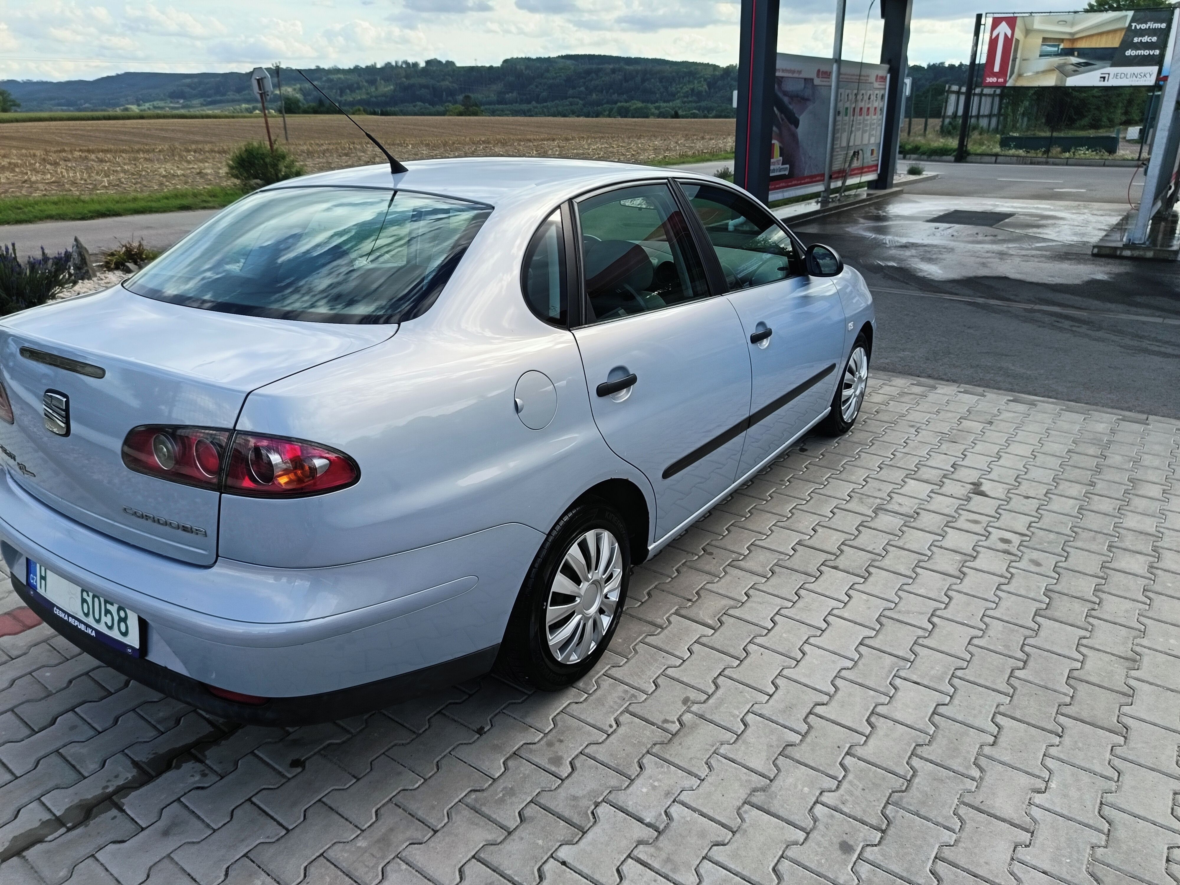 Seat Cordoba, 14 i 16 V - NOVÁ STK - fotka 6