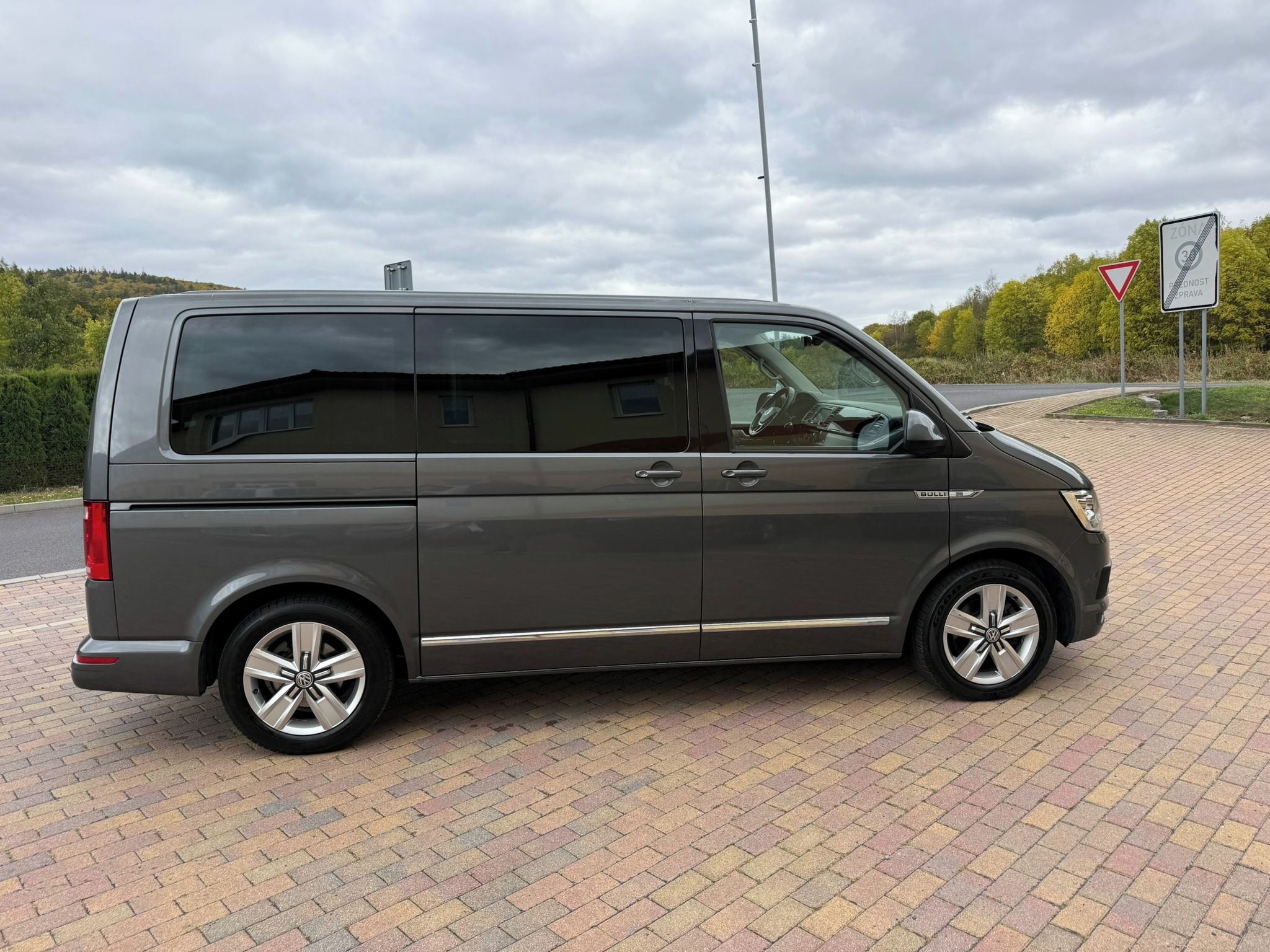 Volkswagen Multivan, 2.0 TDI 110kW DSG GEN SIX - fotka 6