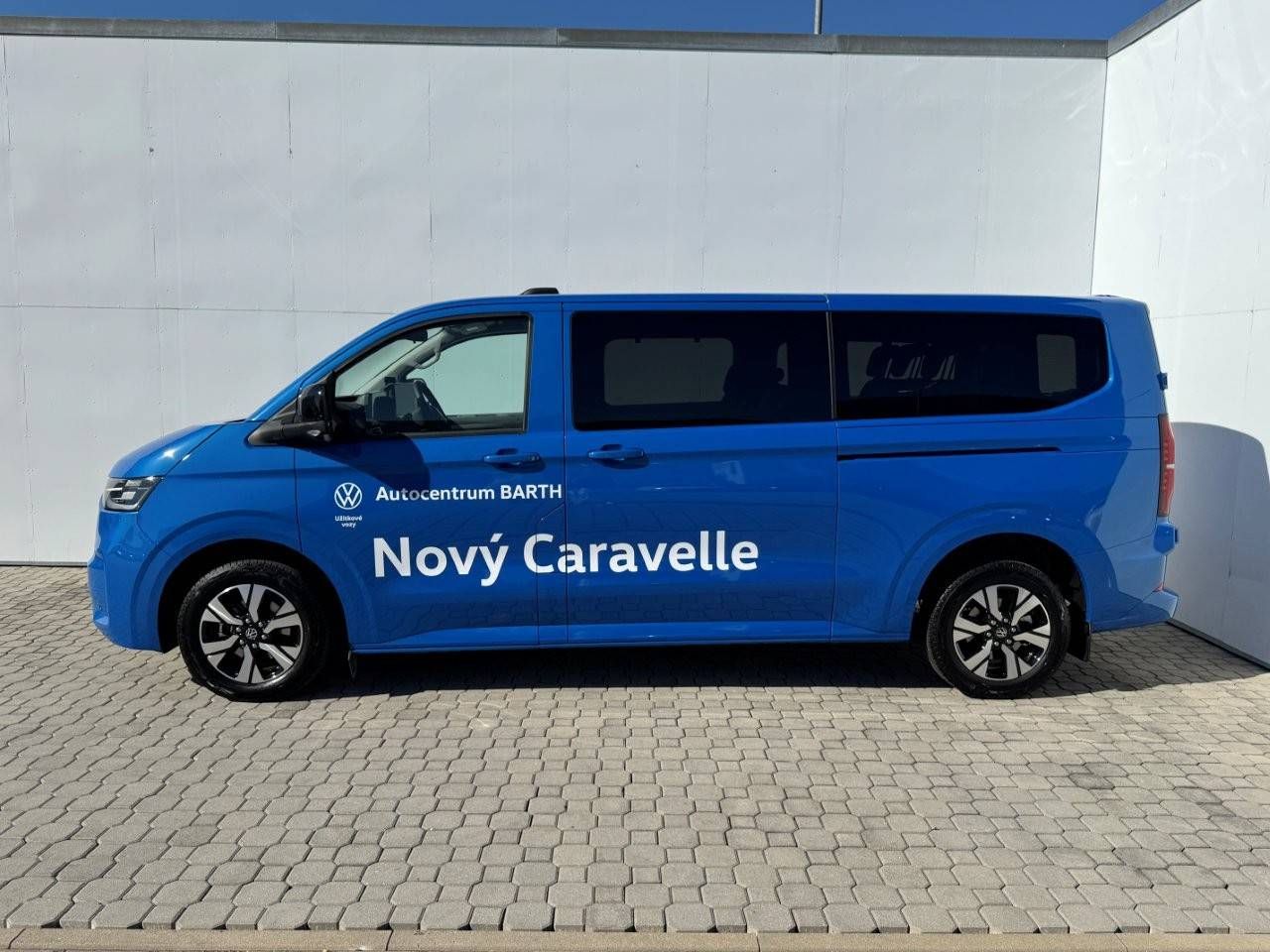 Volkswagen Caravelle, 17kWh Life DR 2,5TSI - fotka 3