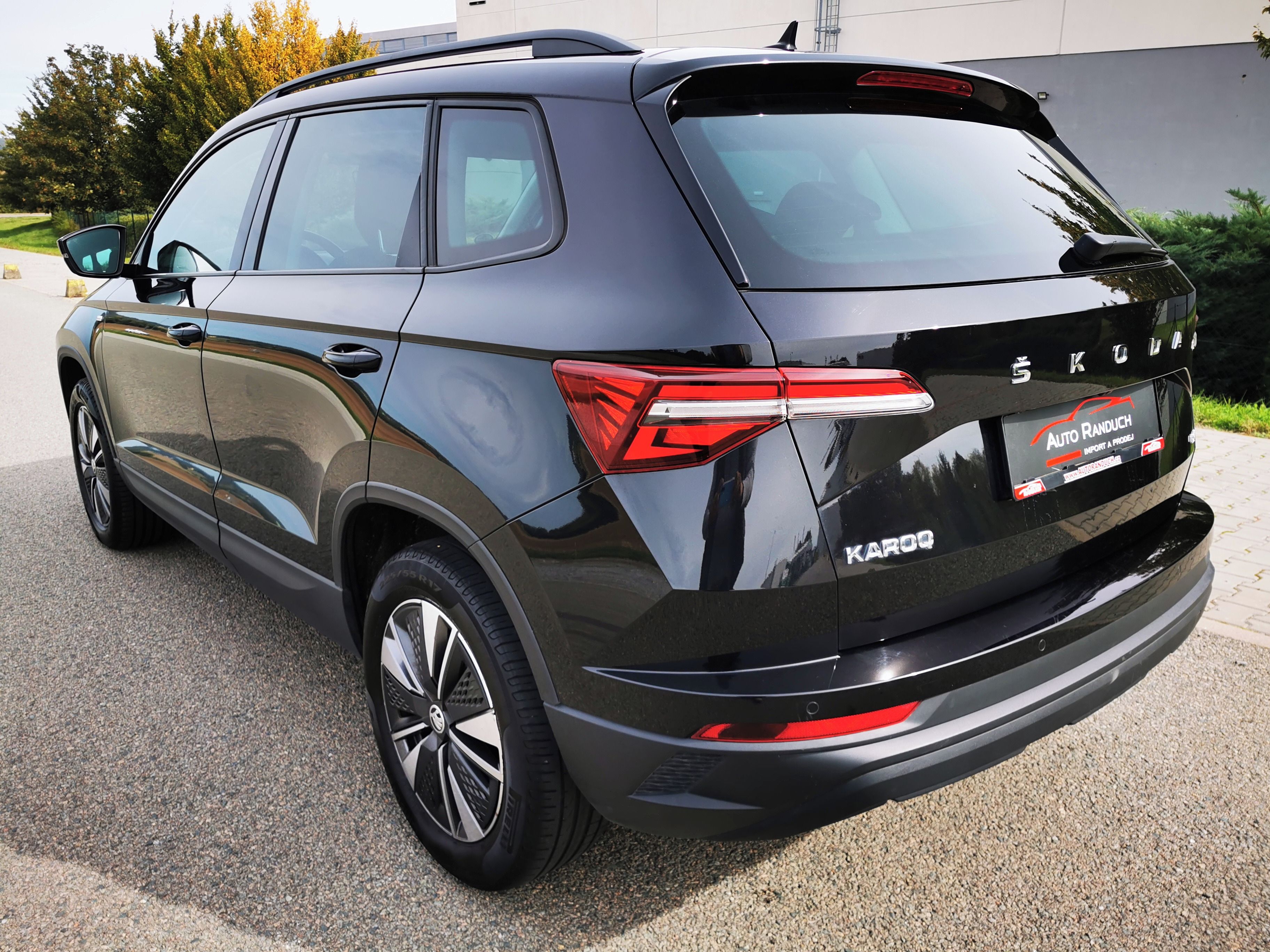 Škoda Karoq, 2.0 TDI 4X4 110KW DSG7 TOUR - fotka 5