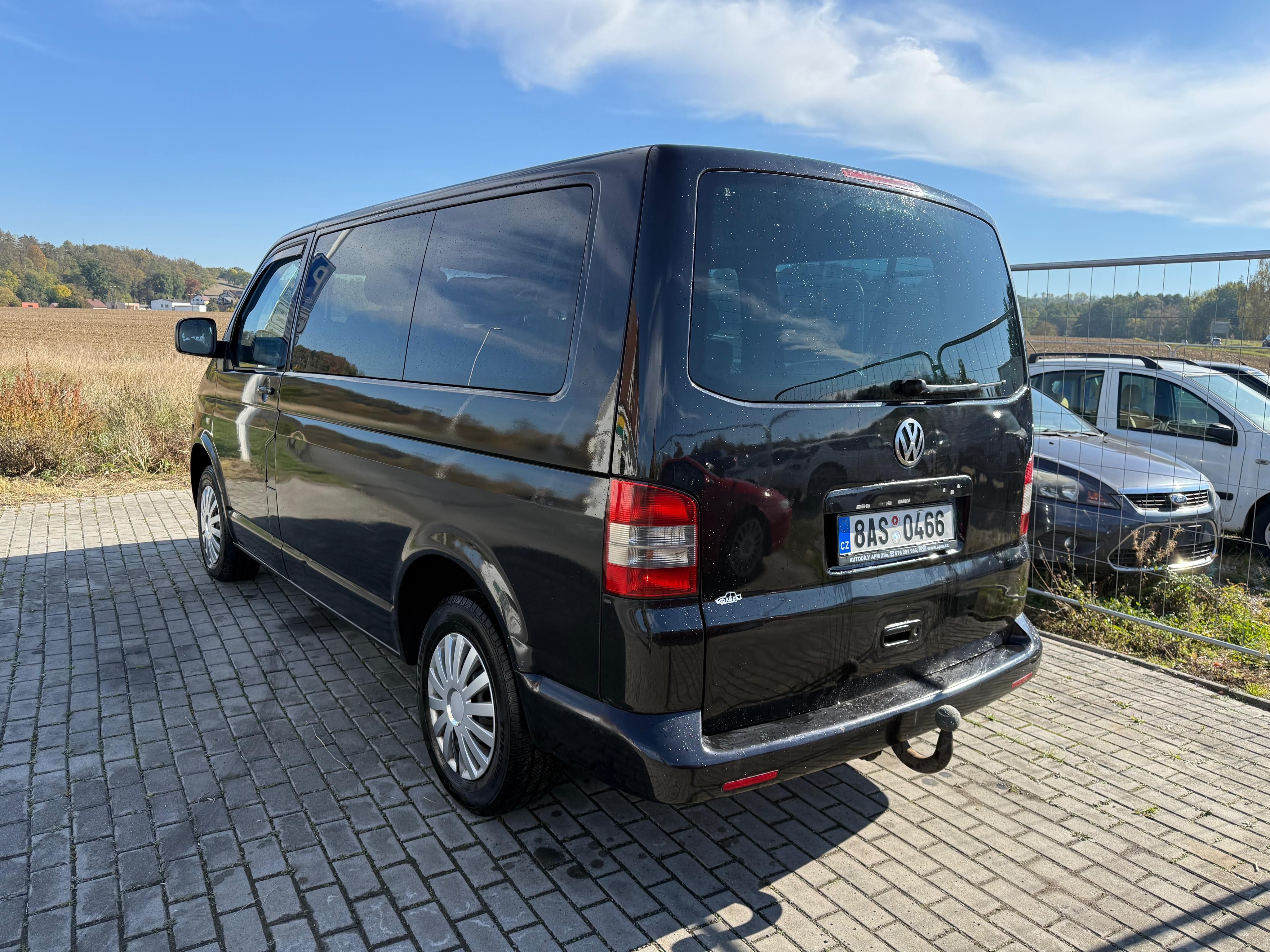Volkswagen Transporter, T5 2,5 TDi 96 kw.9 míst..2006 - fotka 6