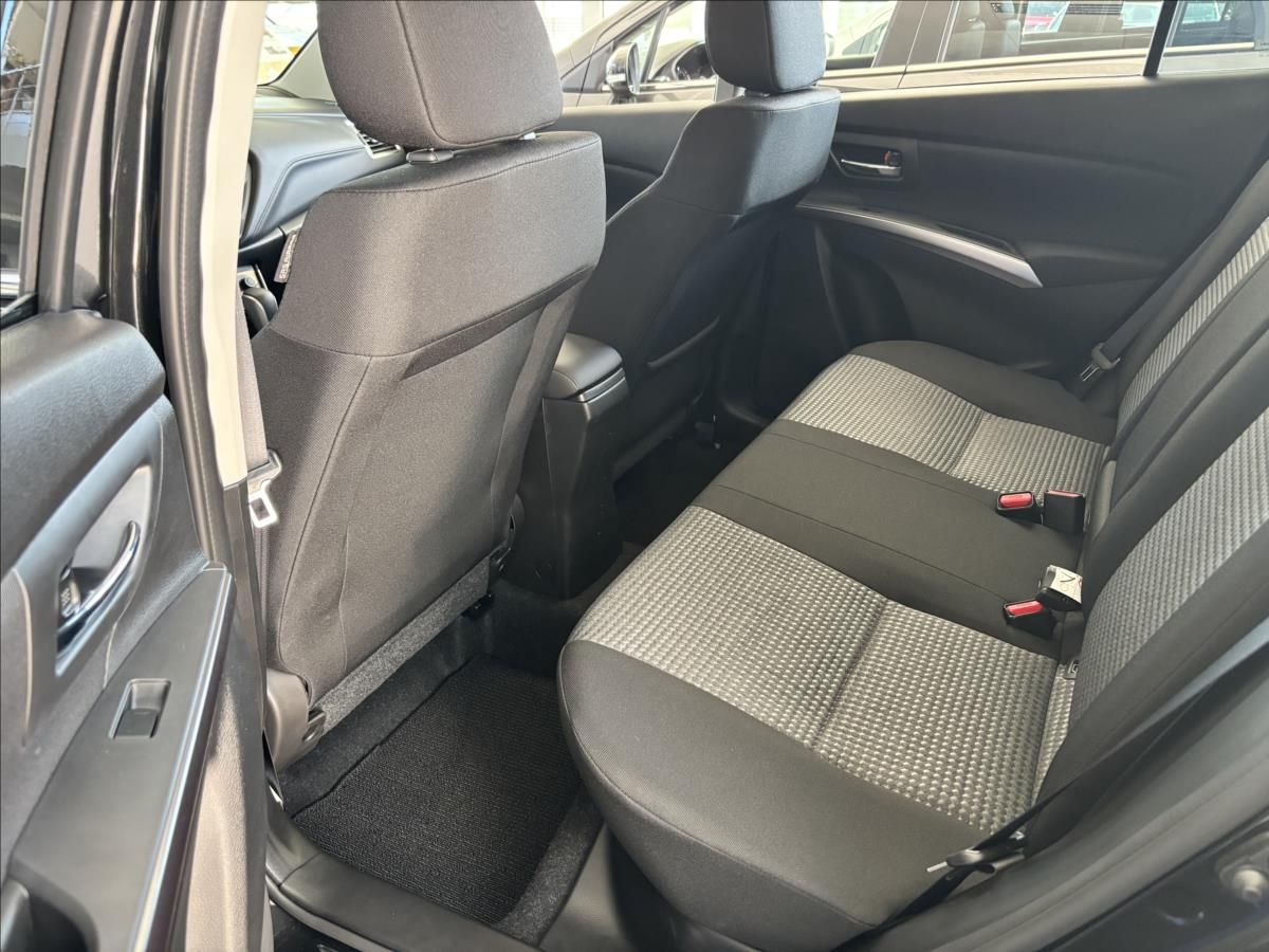Suzuki S-Cross, 1,4   Premium AT - fotka 6