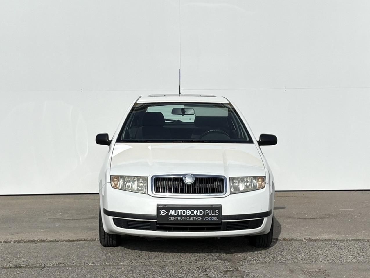 Škoda Fabia, 1.2 HTP / 40 kW Classic - fotka 4