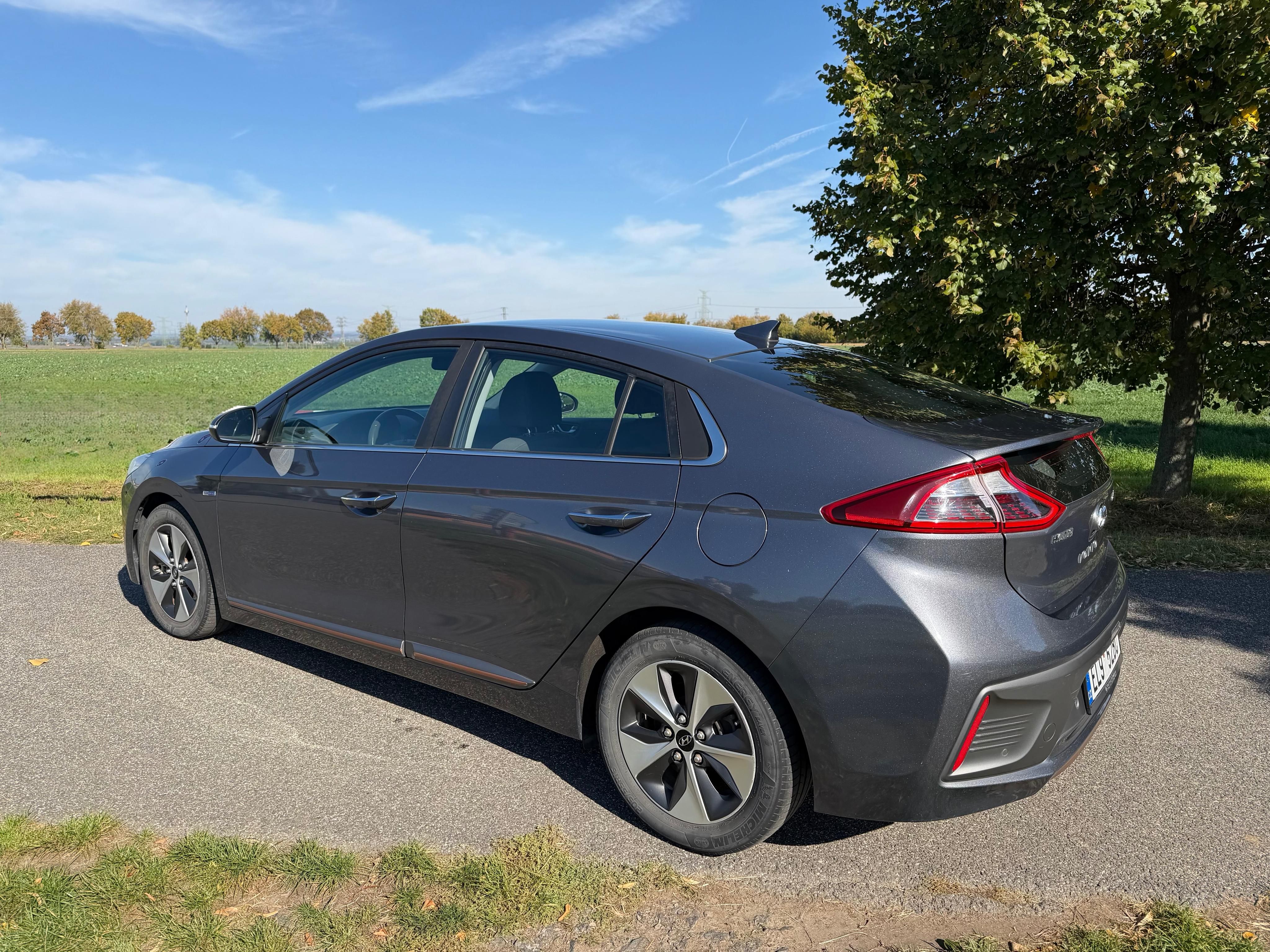 Hyundai Ioniq, Electric 28 kWh - fotka 4