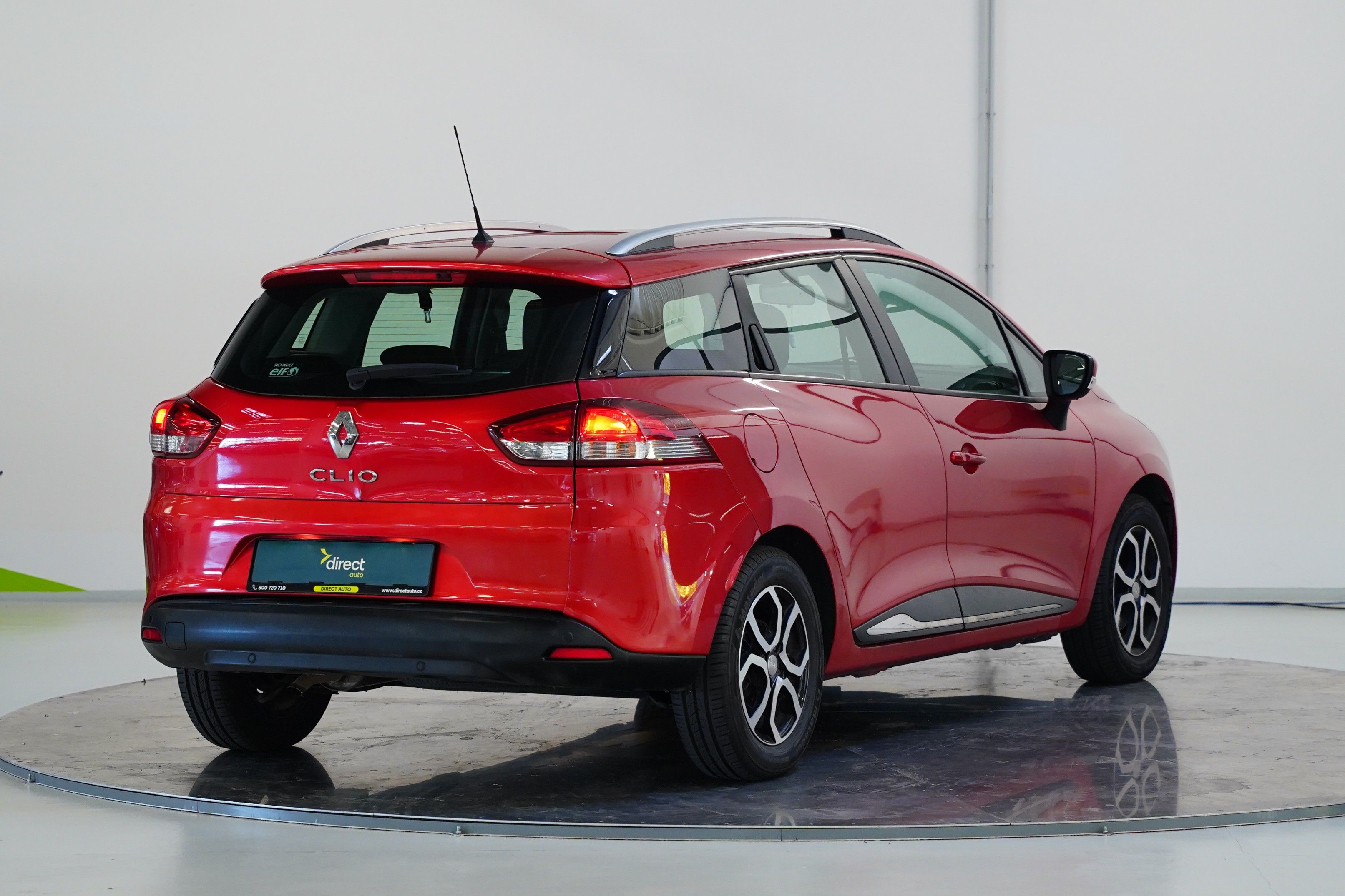 Renault Clio, 1.2 16V 54 kW - fotka 2