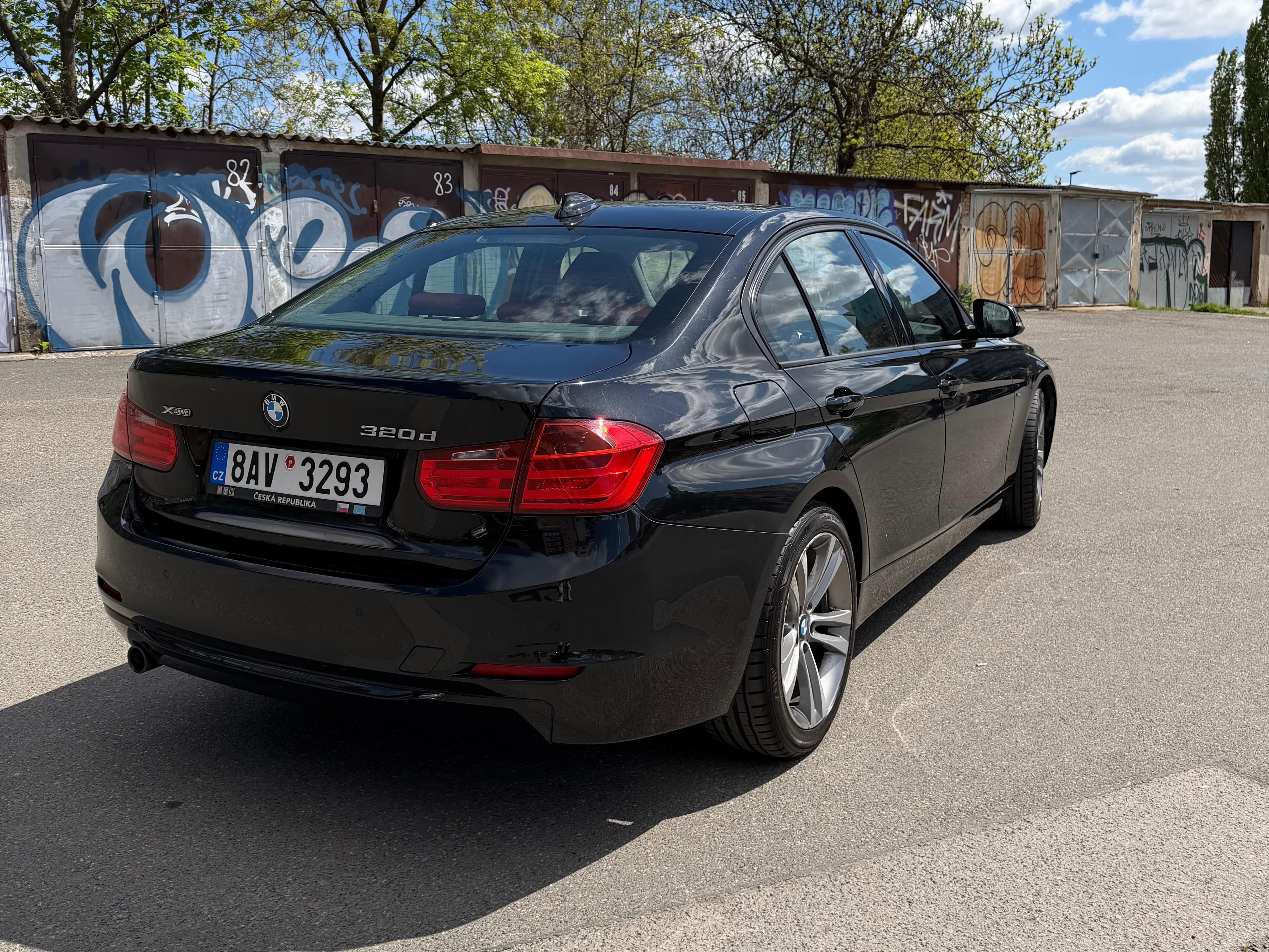 BMW Řada 3, 320d F30 xDrive HUD Kůže - fotka 6