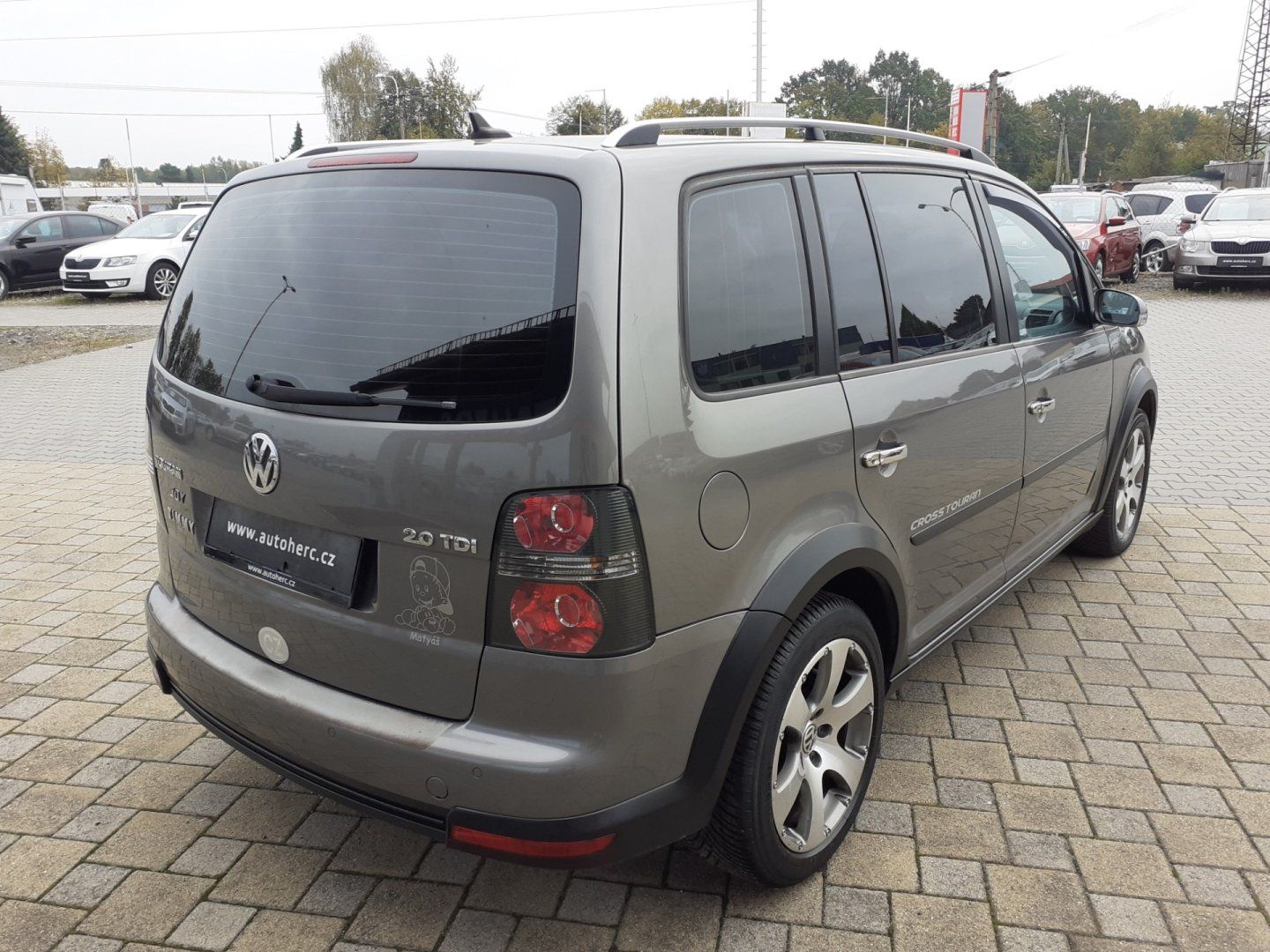 Volkswagen Touran, Cross 2.0 TDi - fotka 4