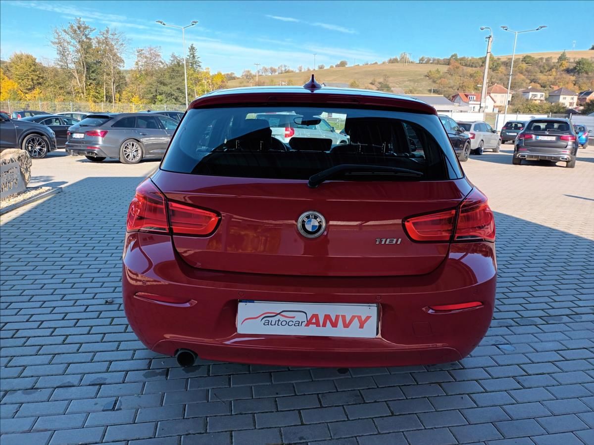 BMW Řada 1, 1,5 118i,100kw,ČR,AT, - fotka 6