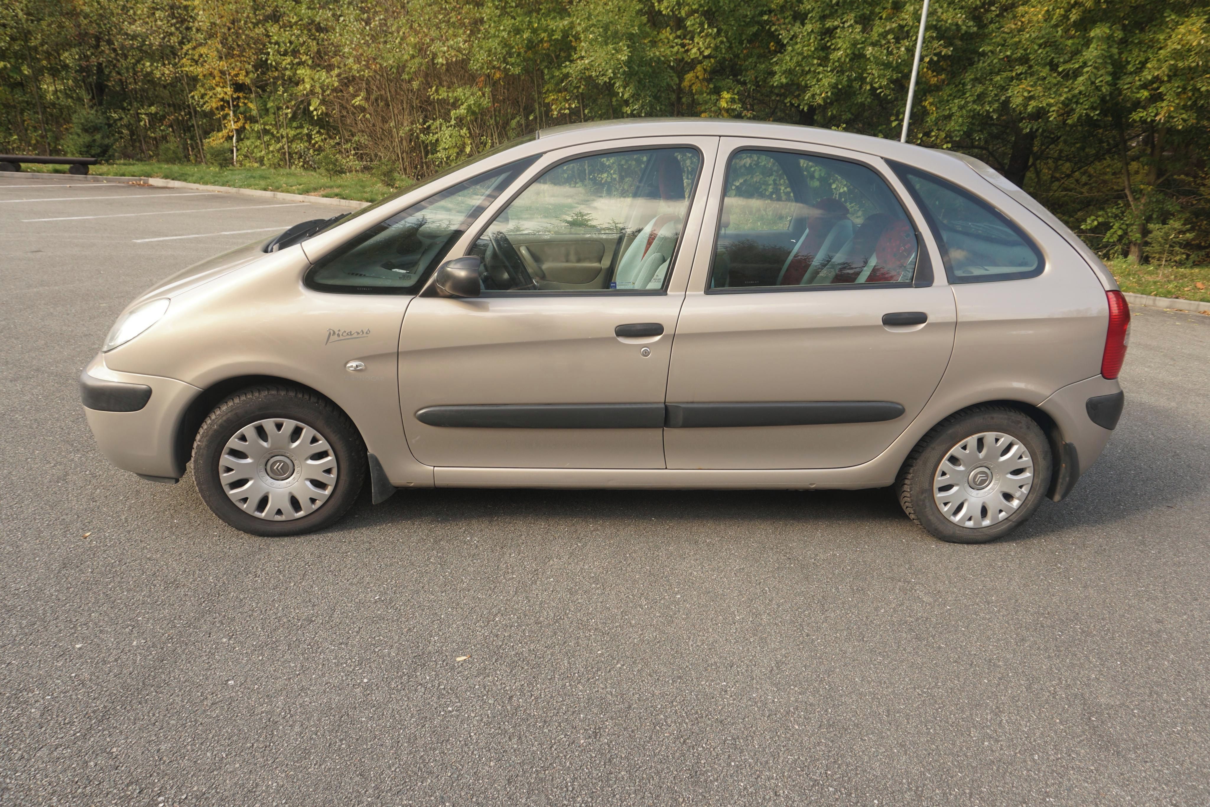 Citroën Xsara Picasso, Citroën Xsara Picasso 1.6i - fotka 4