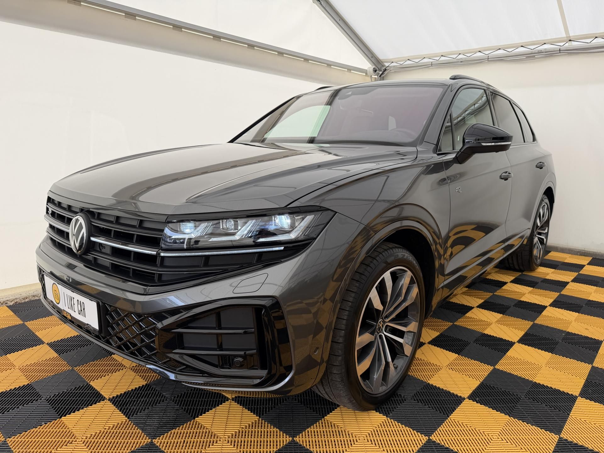 Volkswagen Touareg, 3.0Tdi*210kw*DPH*Final Edition - fotka 2