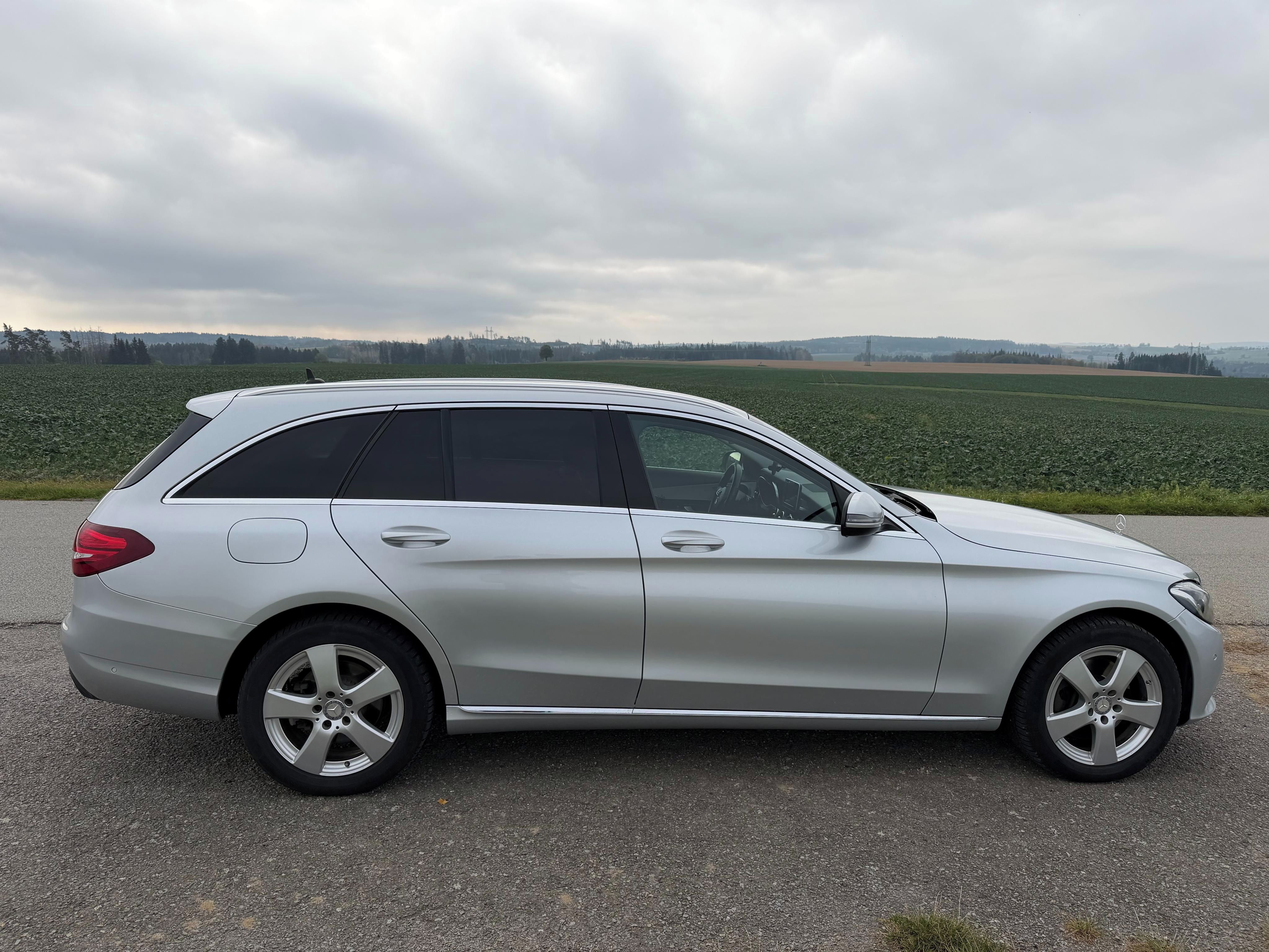 Mercedes-Benz Třídy C, C250D 4MATIC 150 KW - fotka 4