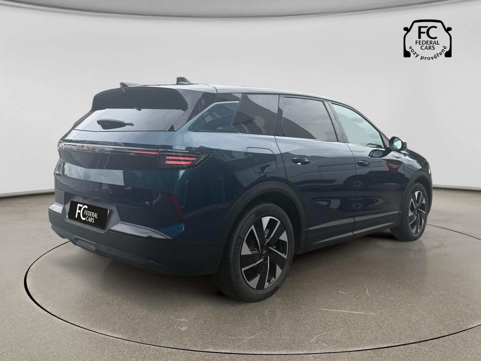Opel Grandland, GS Hybrid 1.2 TURBO eDCT6 145k - fotka 4