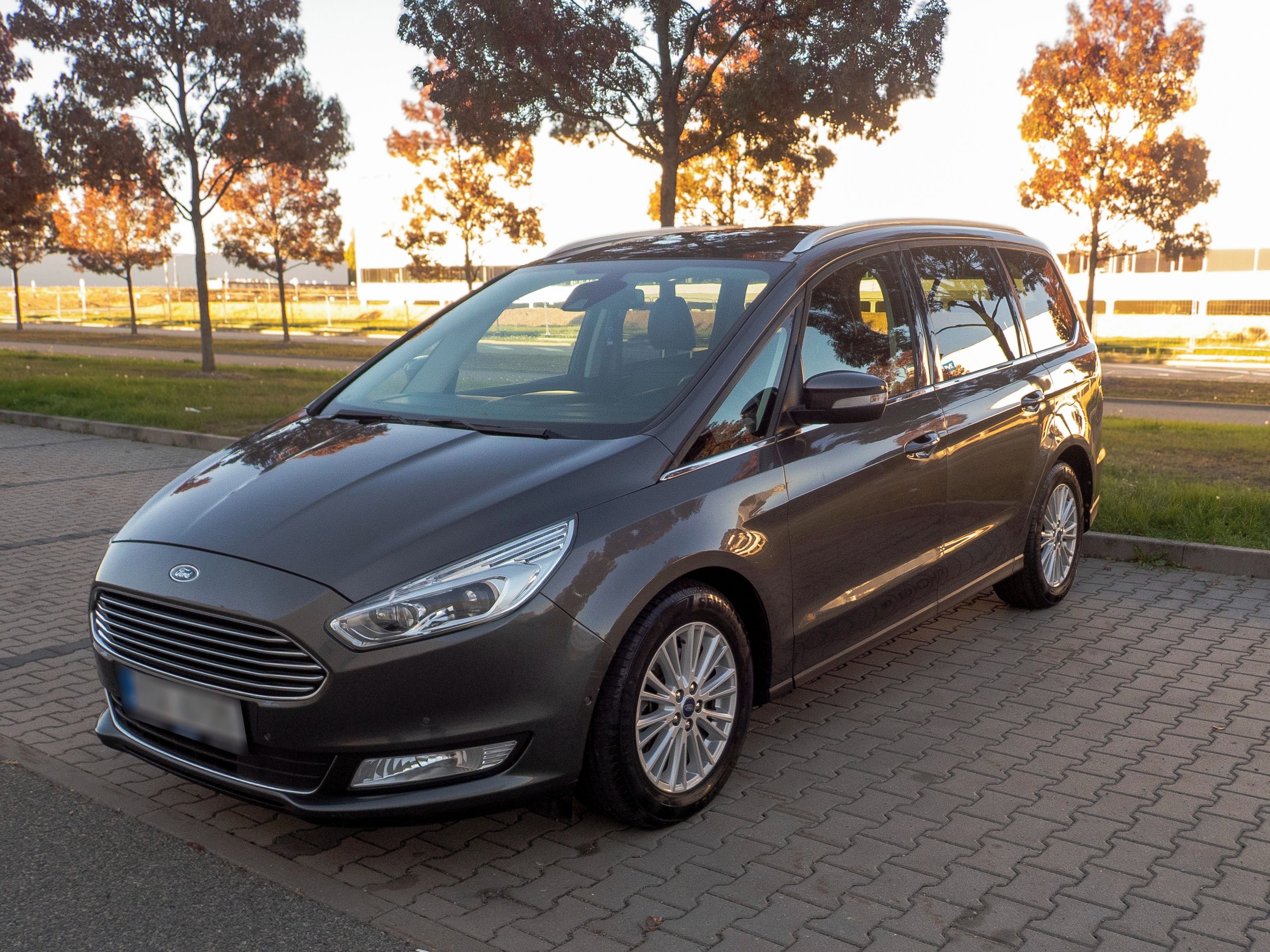 Ford Galaxy, Titanium s úžasnou výbavou