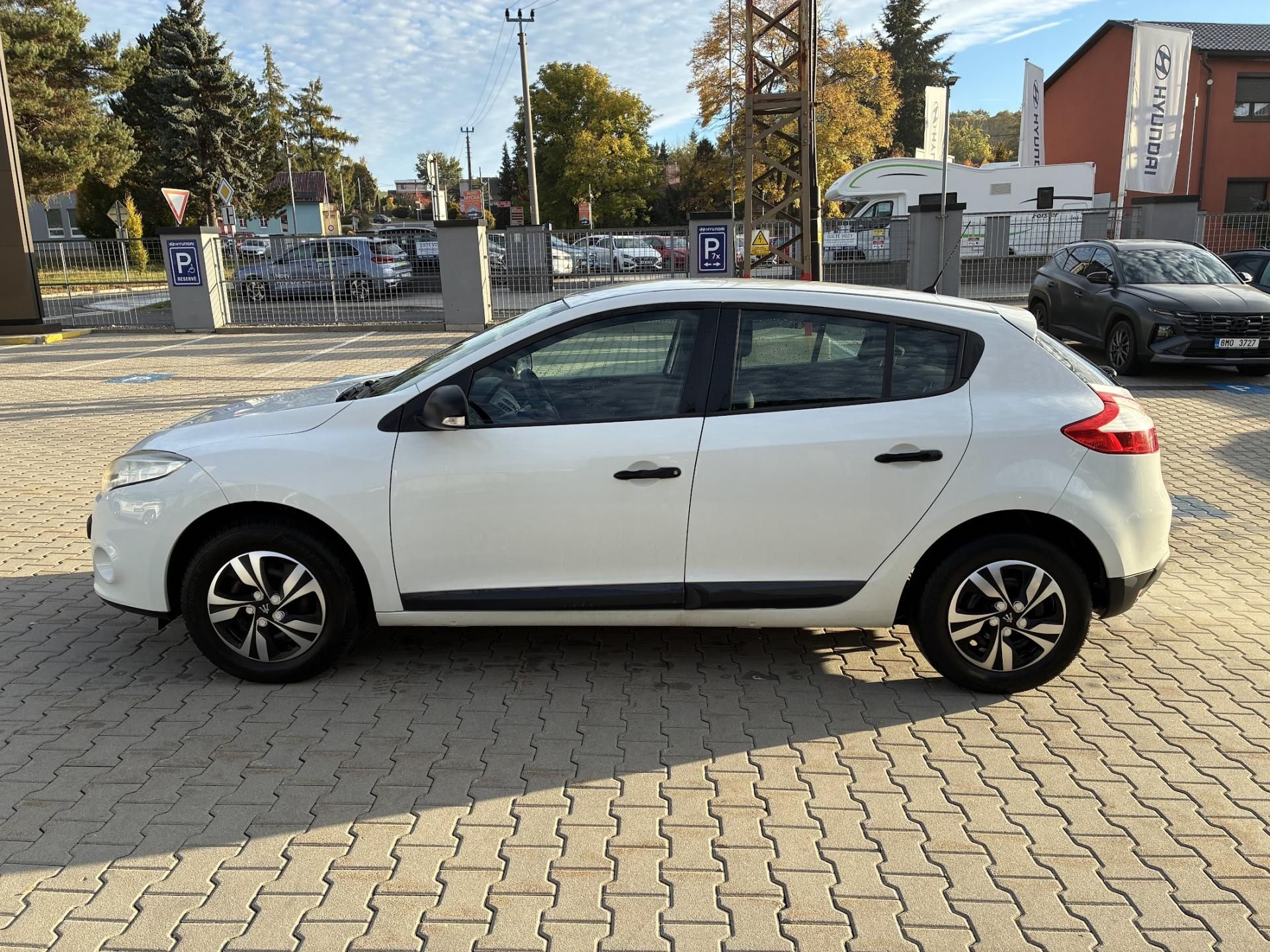 Renault Mégane, 1.6-74kW,KLIMA,TAŽNÉ ZAŘÍZENÍ - fotka 6
