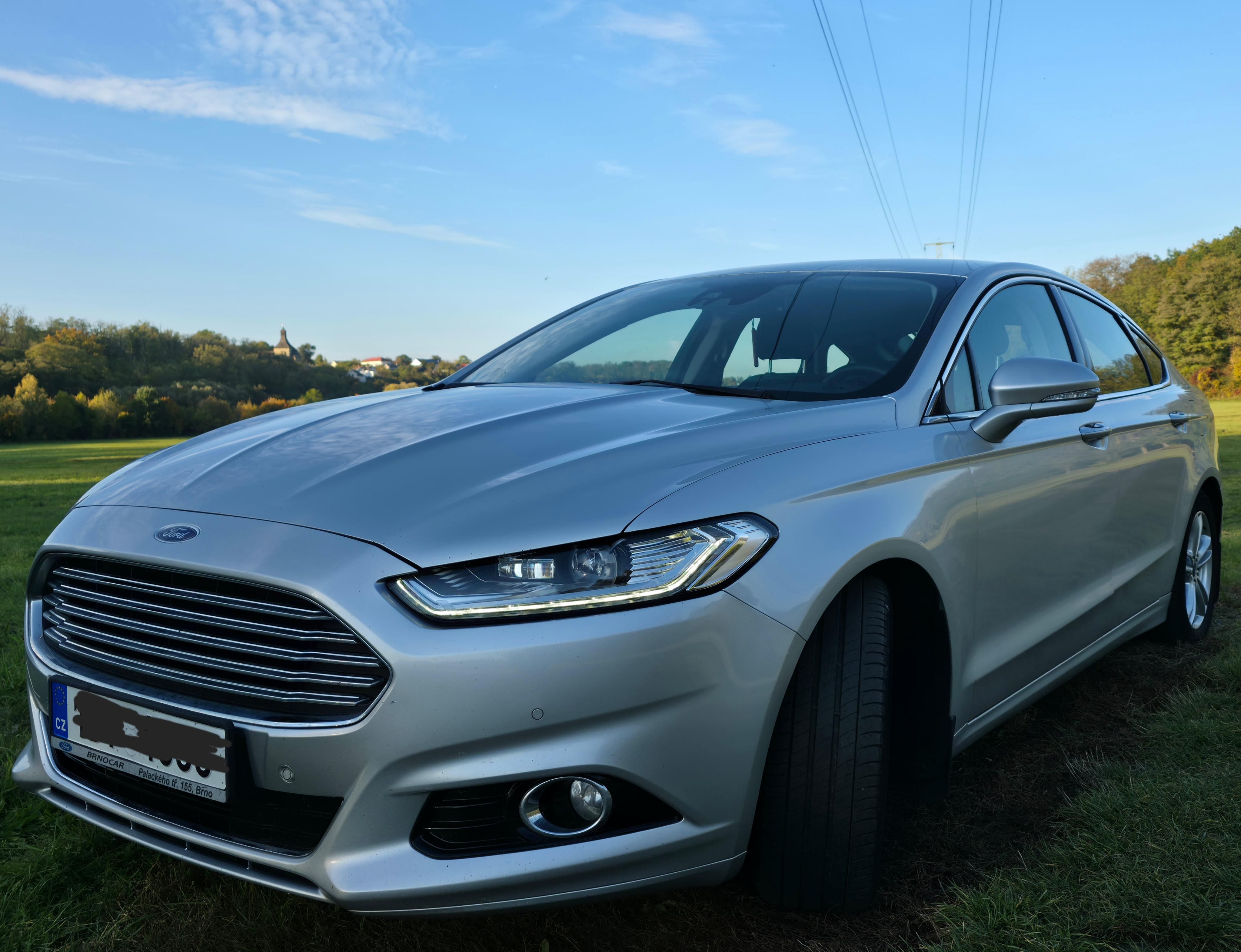 Ford Mondeo, 1.5 118kw + alu zimní sada - fotka 2
