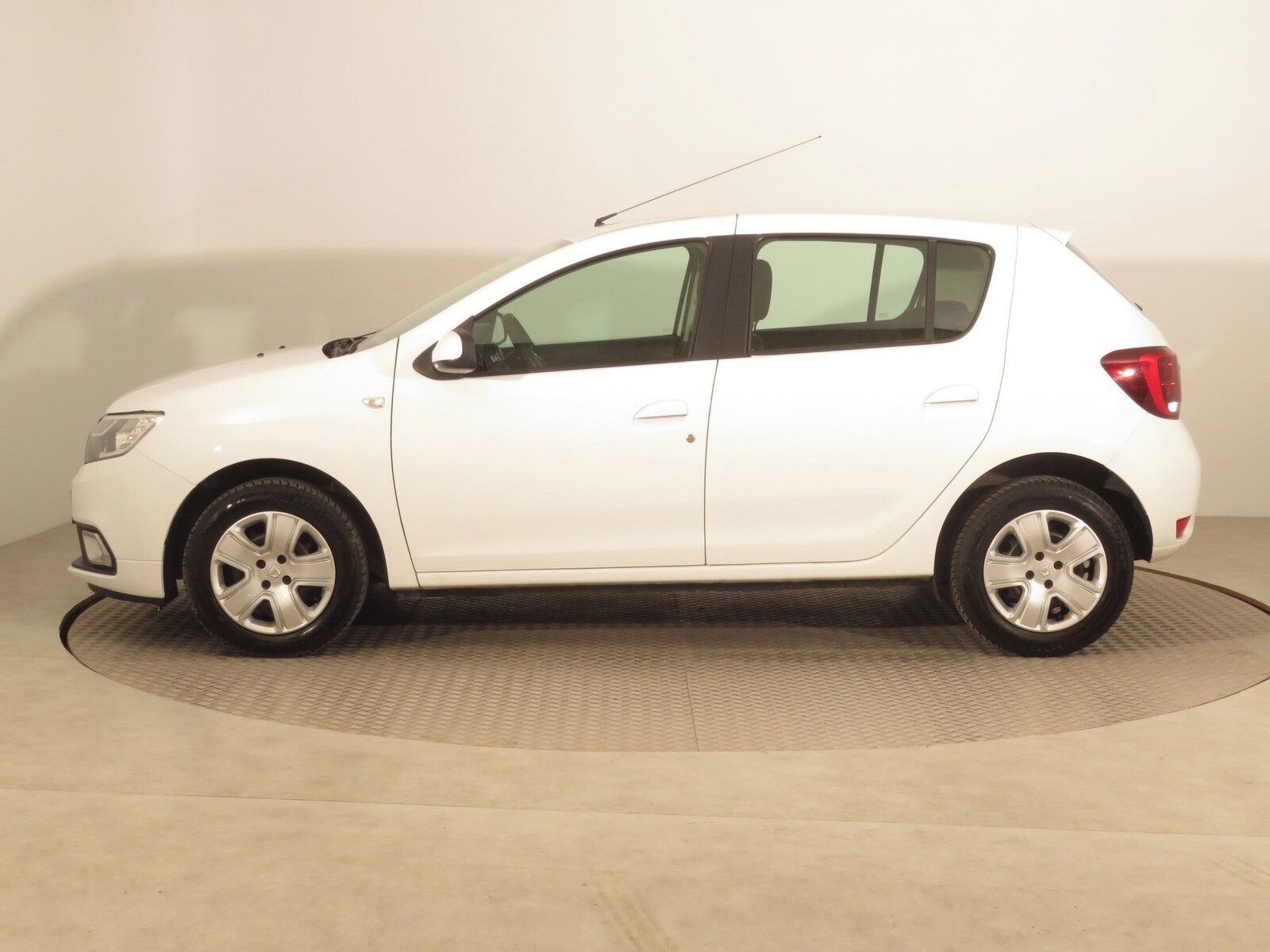 Dacia Sandero, 1.0 SCe, Serv.kniha - fotka 3