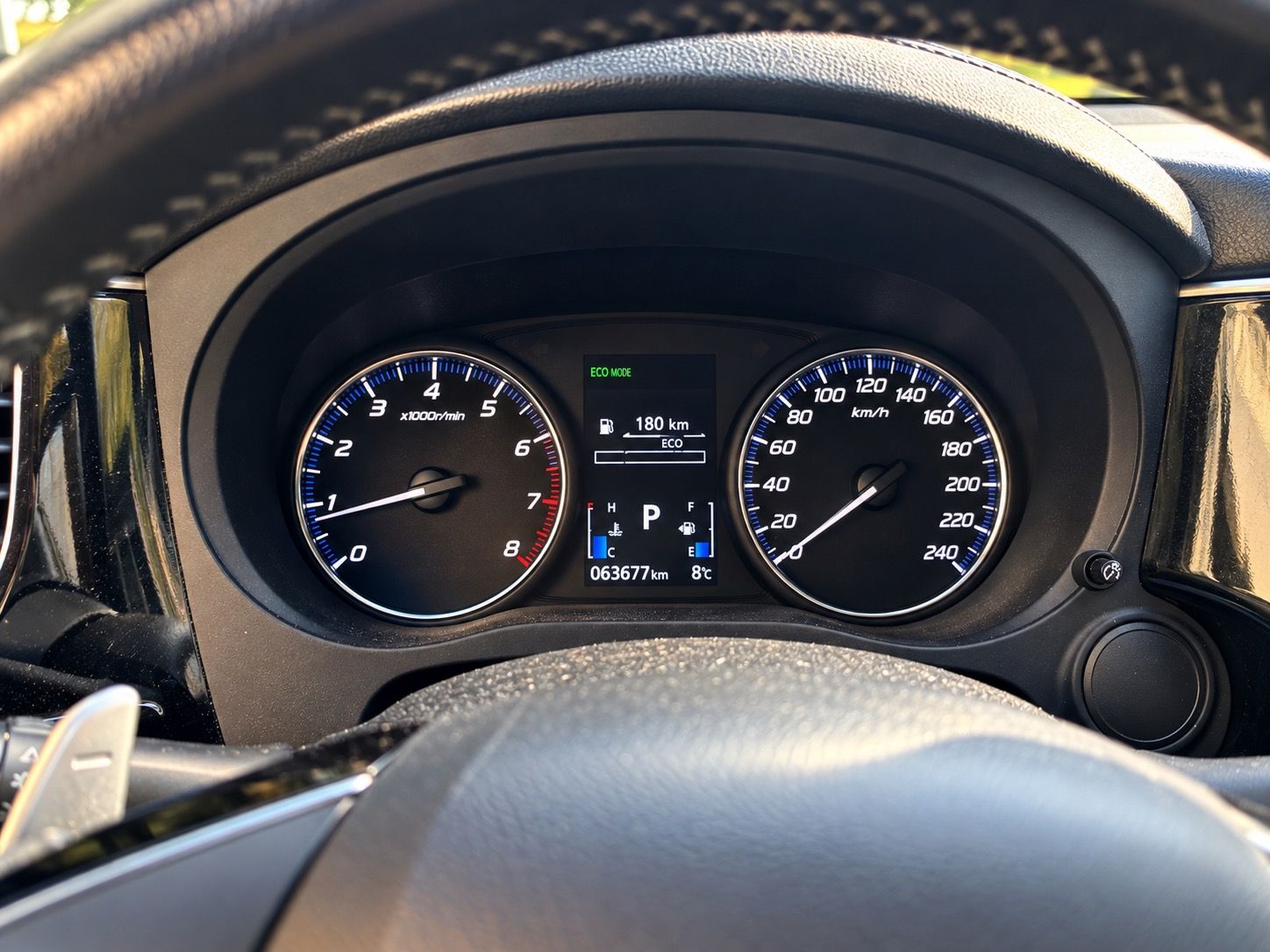 Mitsubishi Outlander, MITSUBISHI OUTLANDER 2.0 BENZÍ - fotka 3