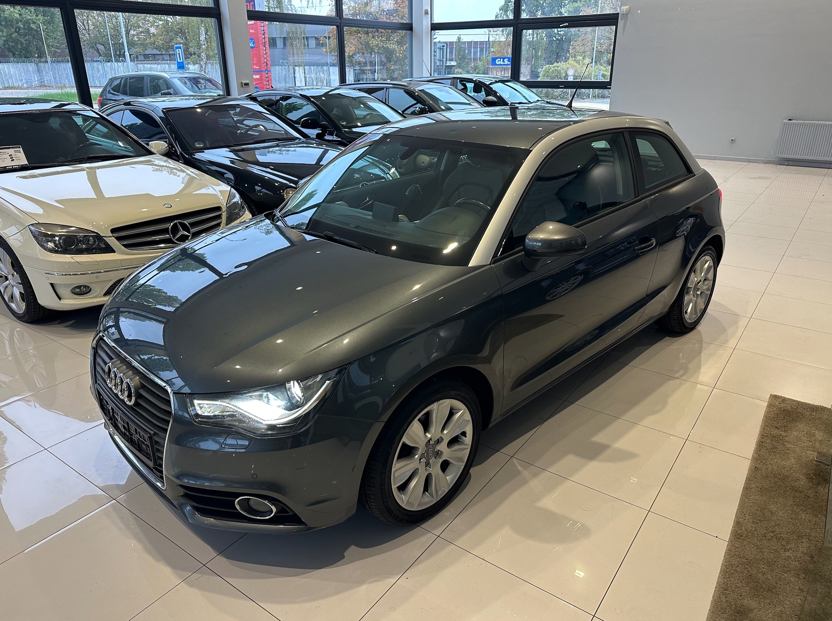 Audi A1, 1.6 TDI | NOVÉ ROZVODY SERVIS - fotka 2